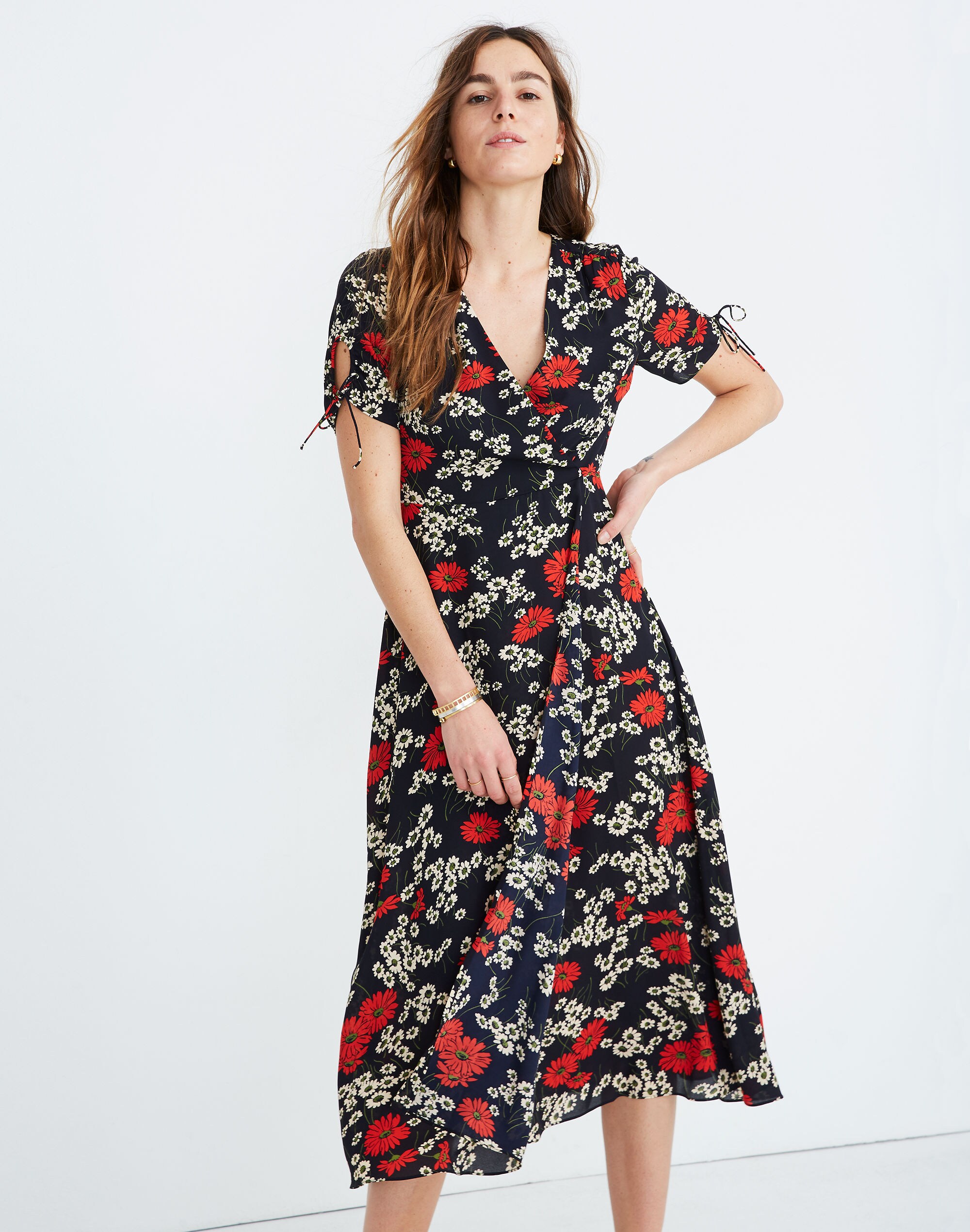 Peekaboo-Sleeve Midi Dress in Hillside Daisies