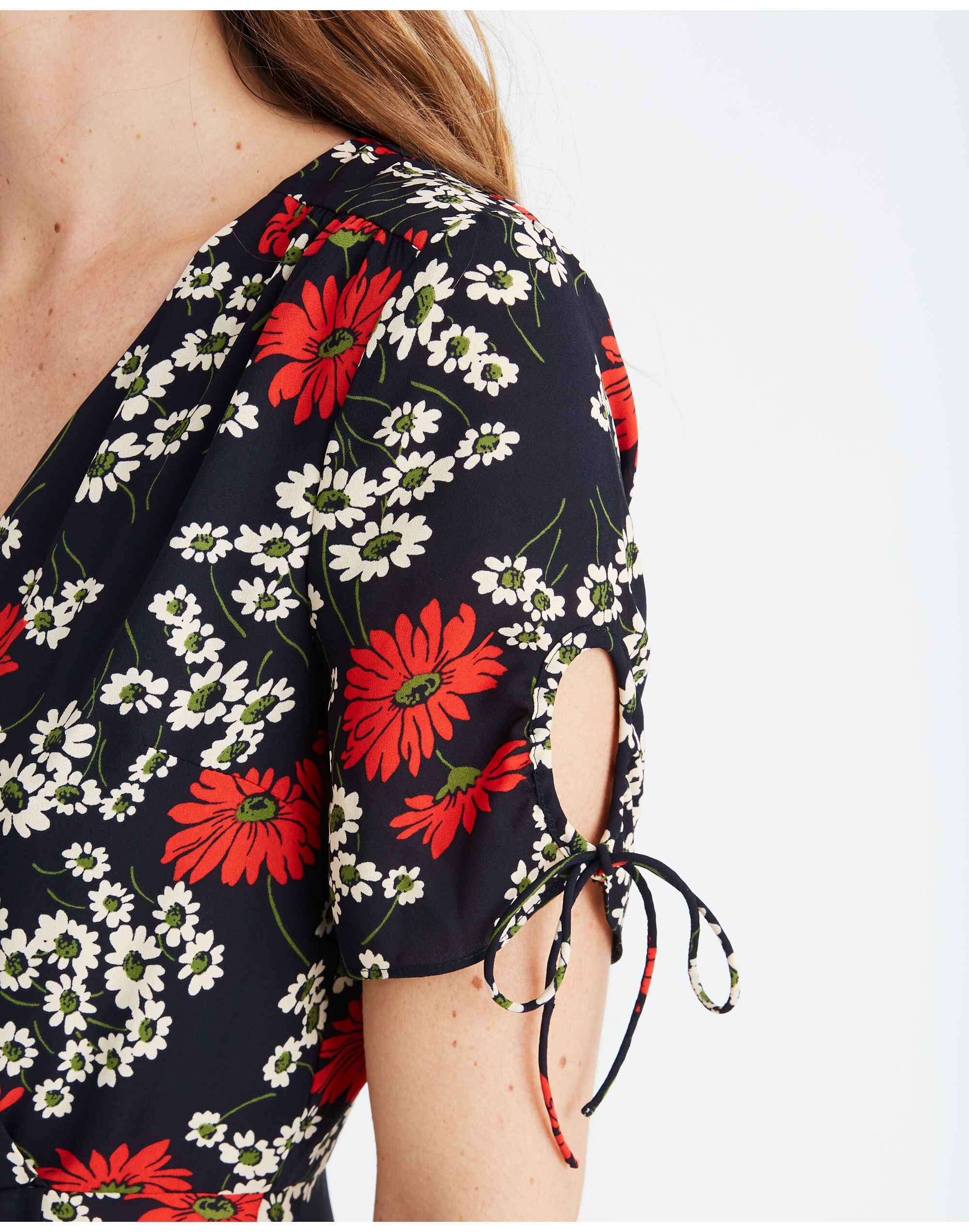 Peekaboo-Sleeve Midi Dress in Hillside Daisies