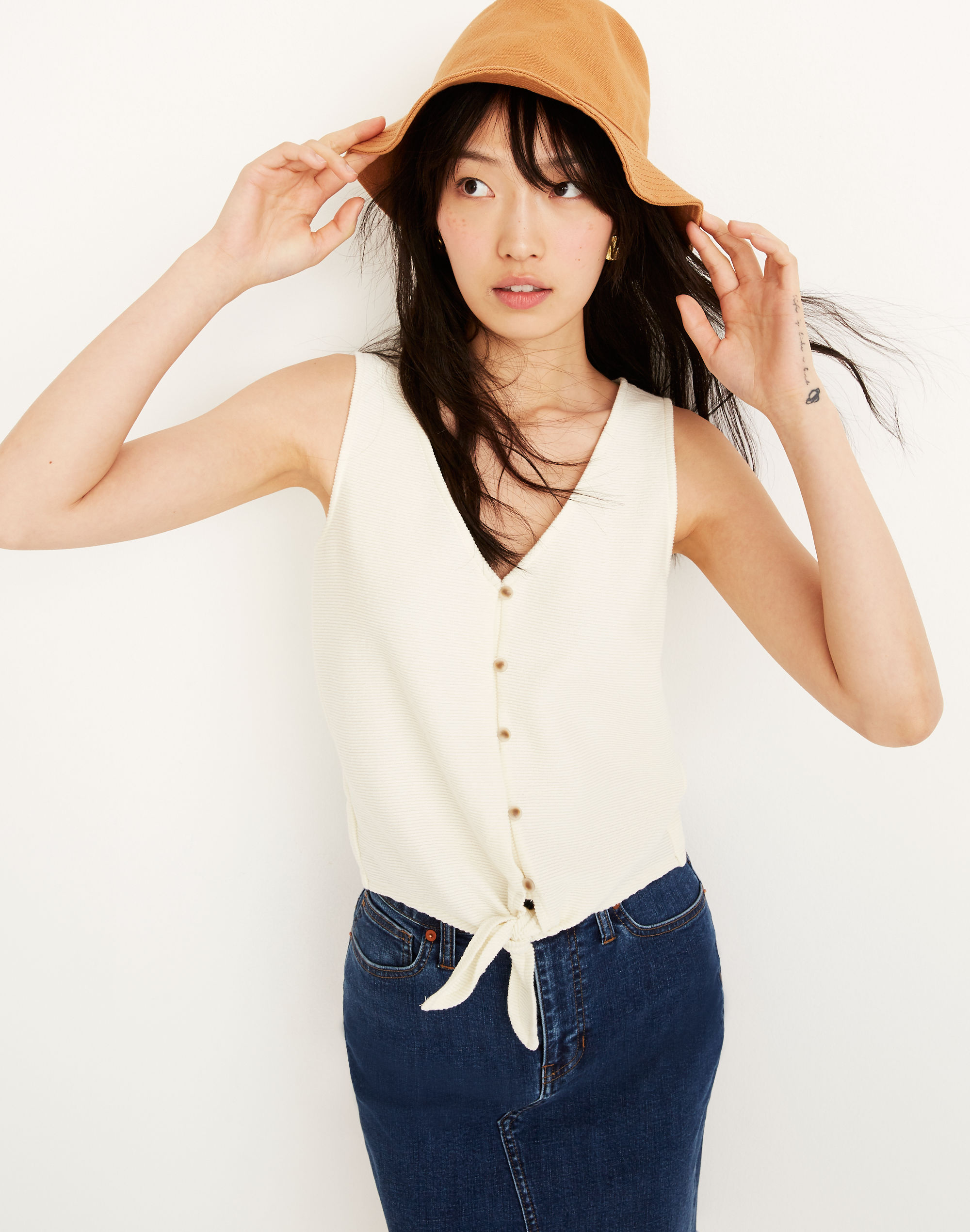 Texture &amp; Thread Button-Front Tie Tank Top