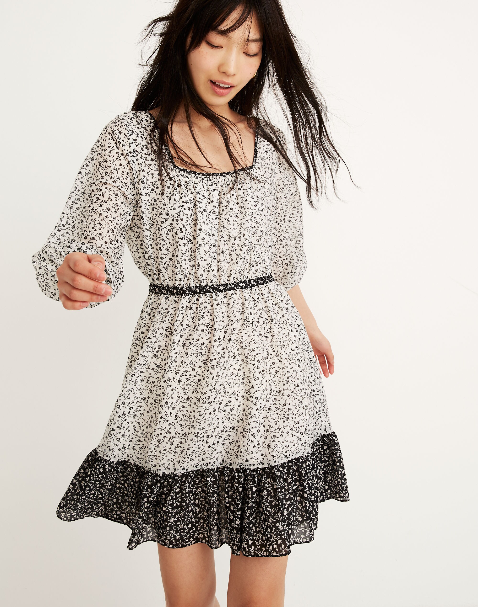 Pattern-Mix Ruffle-Hem Dress in Garden Toile