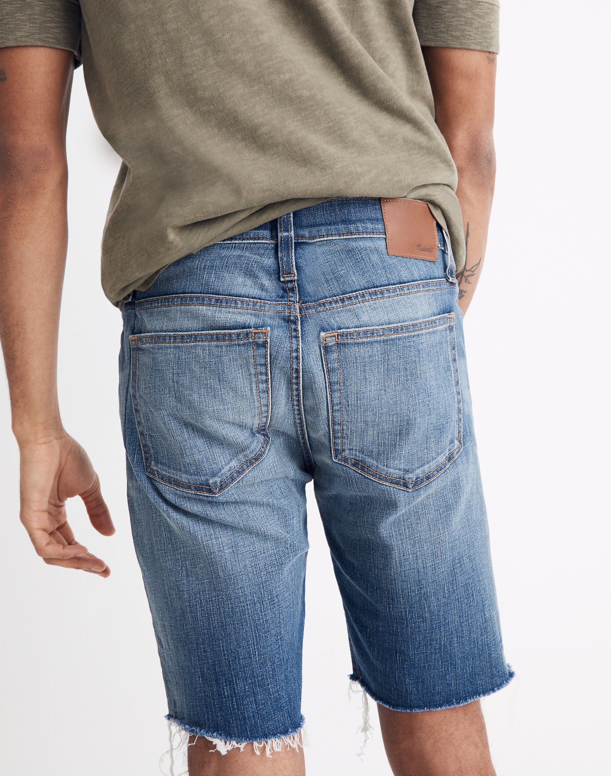 9" Denim Shorts in Misthaven Wash