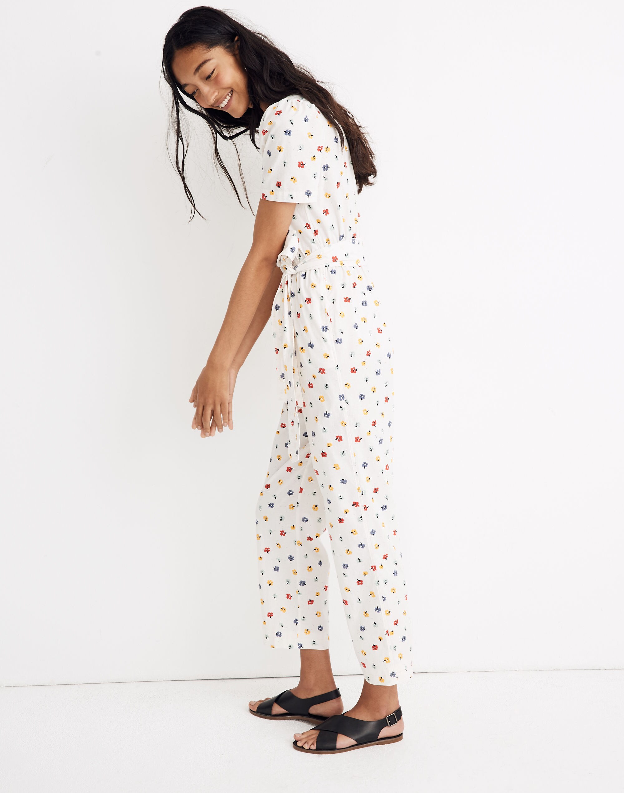 Petite Puff-Sleeve Tapered Jumpsuit in Confetti Floral