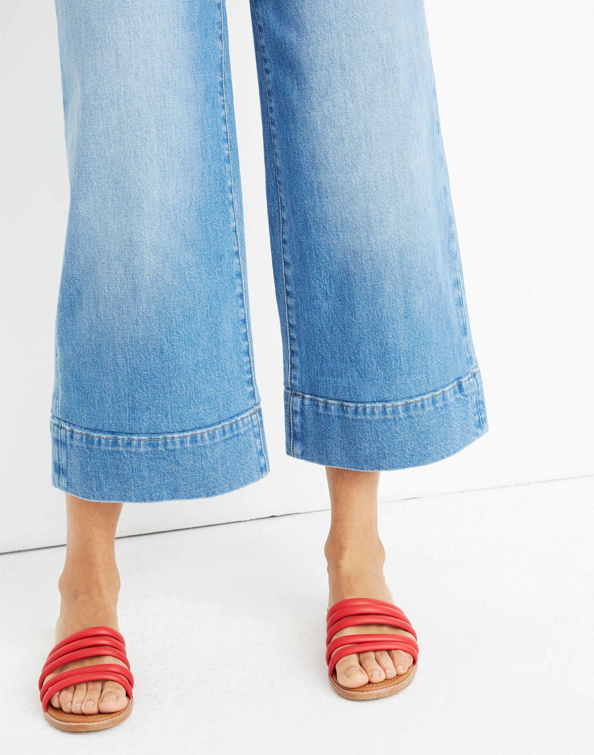 Wide-Leg Crop Jeans in Delancey Wash