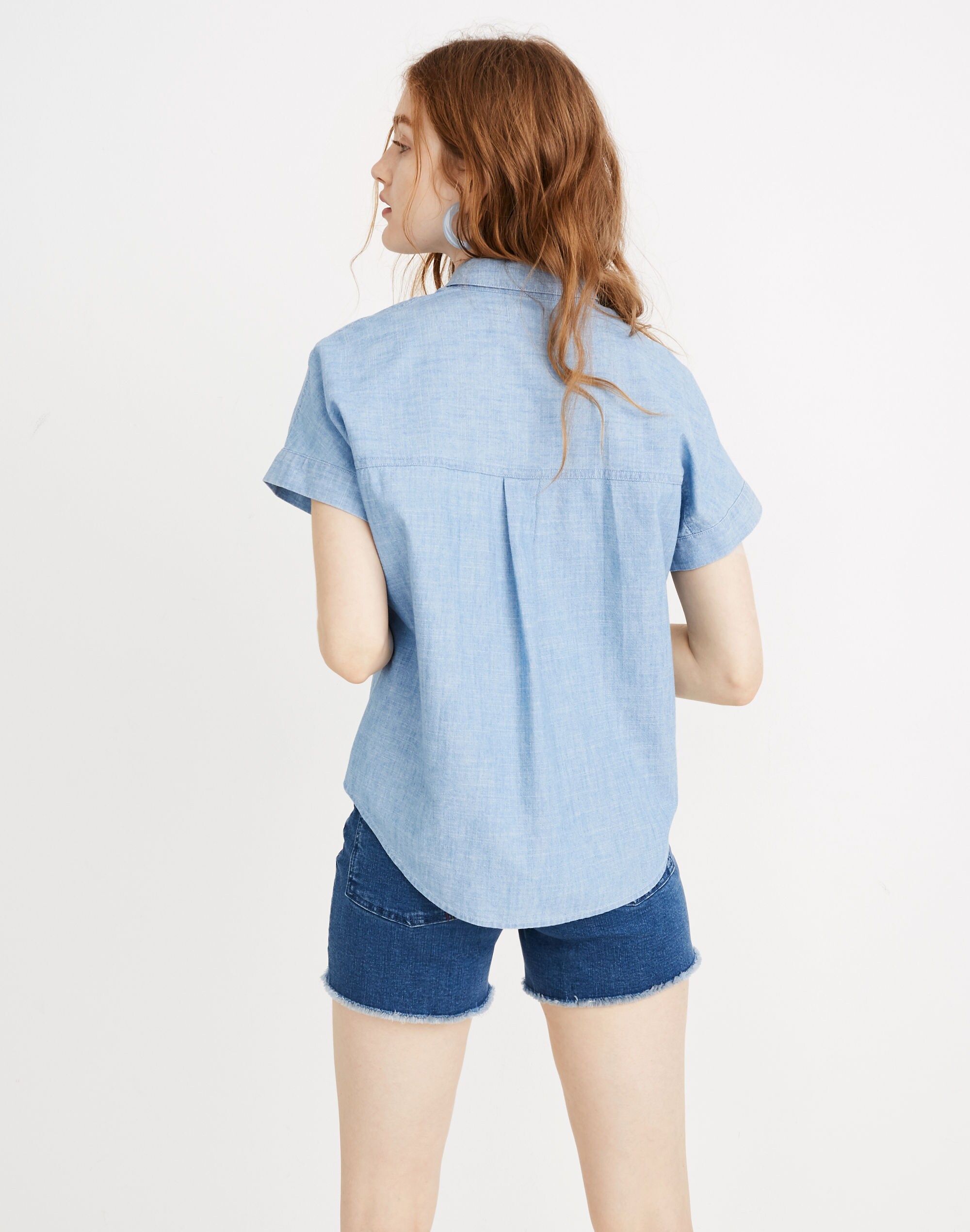 Chambray Cropped Button-Down Shirt in Mabry Wash