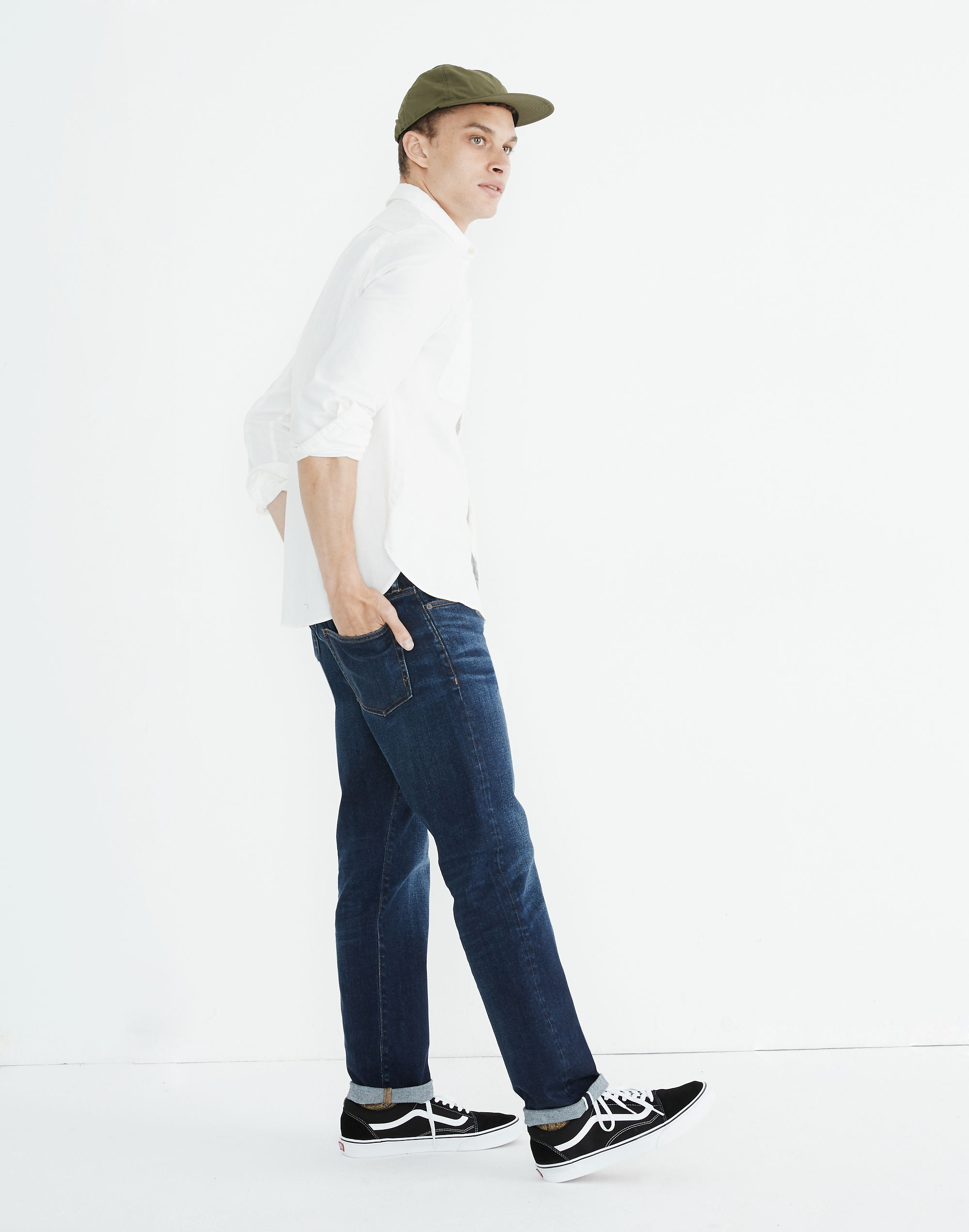 Straight Authentic Flex Selvedge Jeans in Aldercreek Wash