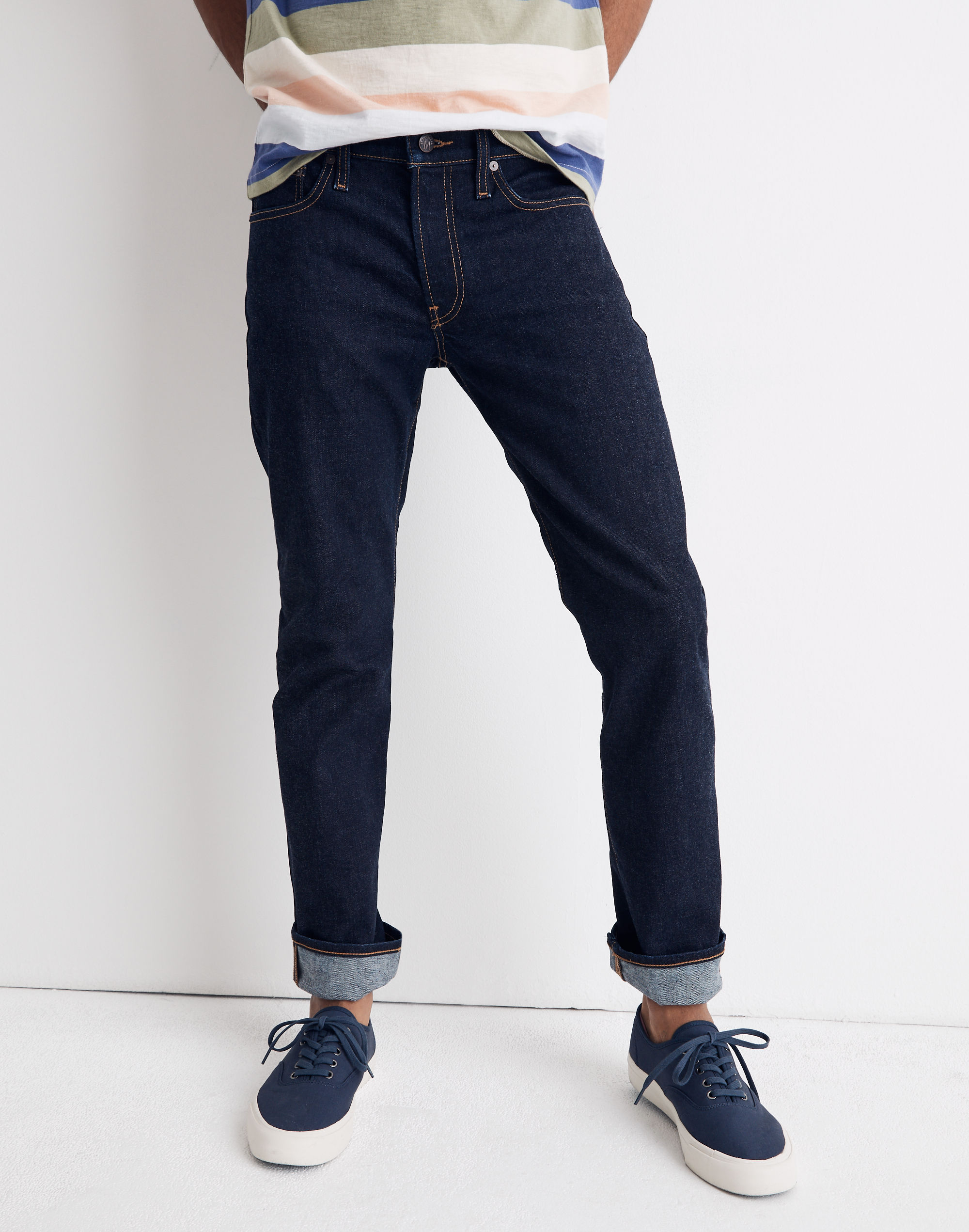 Straight Jeans in Rinse Wash