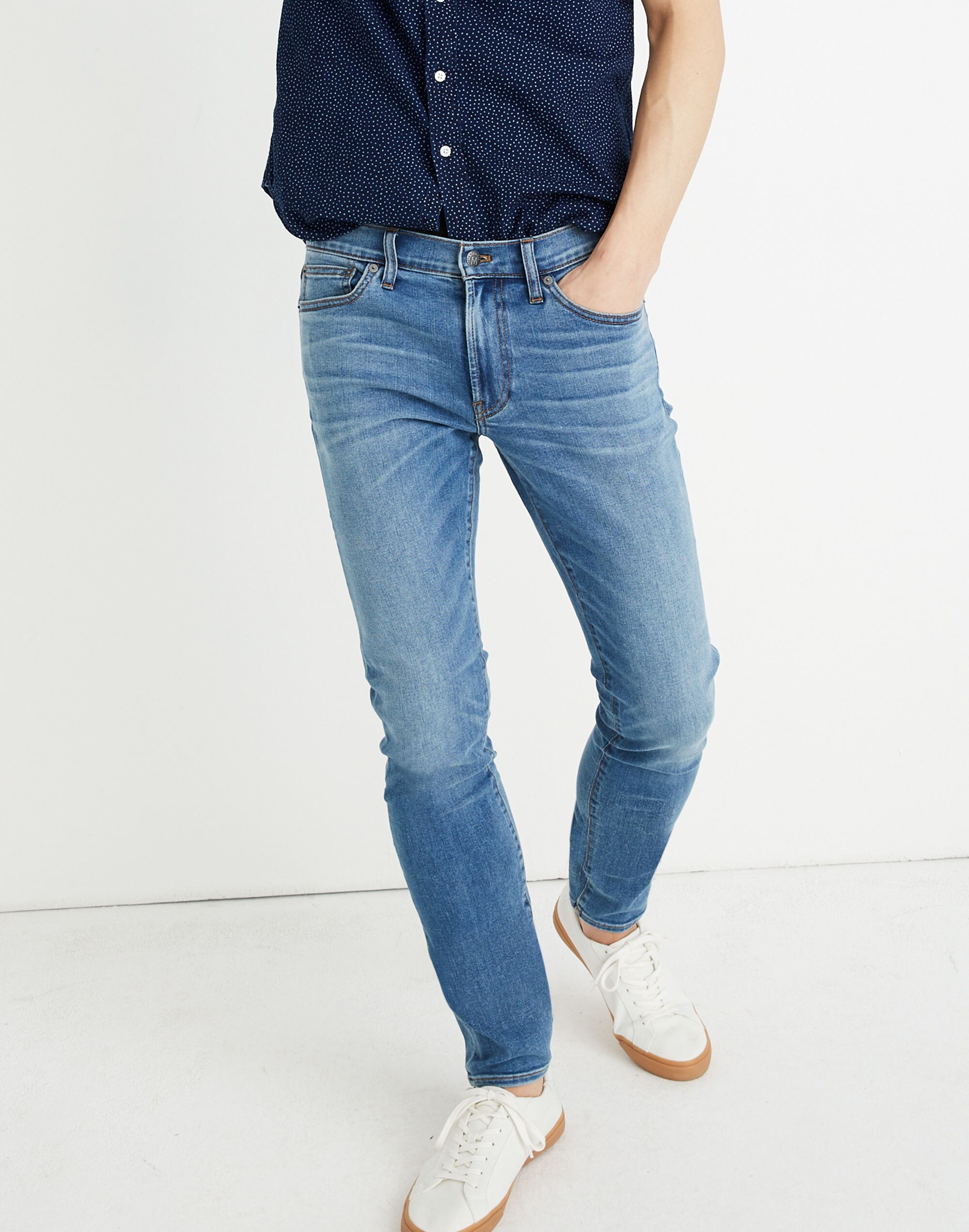Skinny Jeans in Beacham Wash