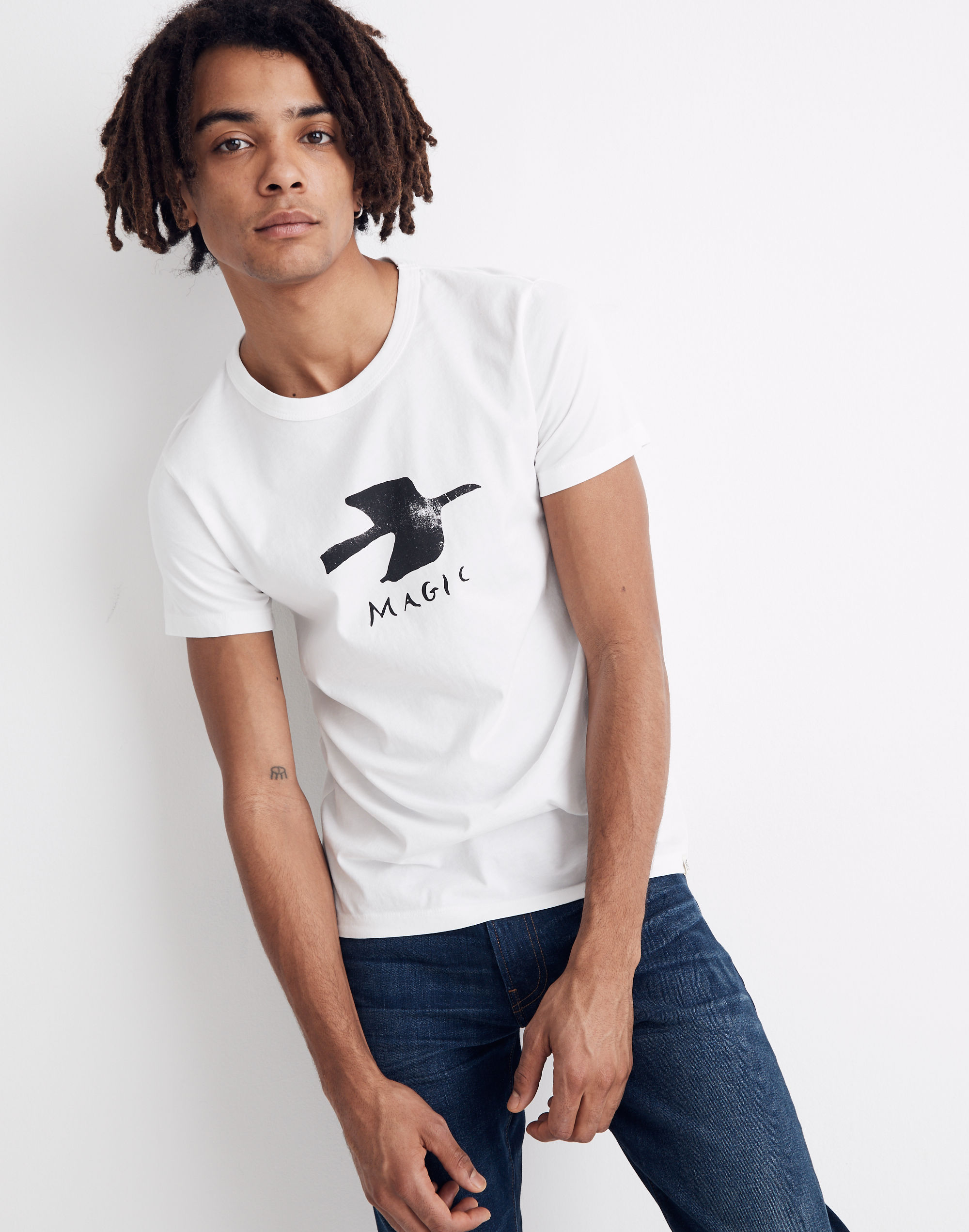 Magic Graphic Allday Crewneck Tee