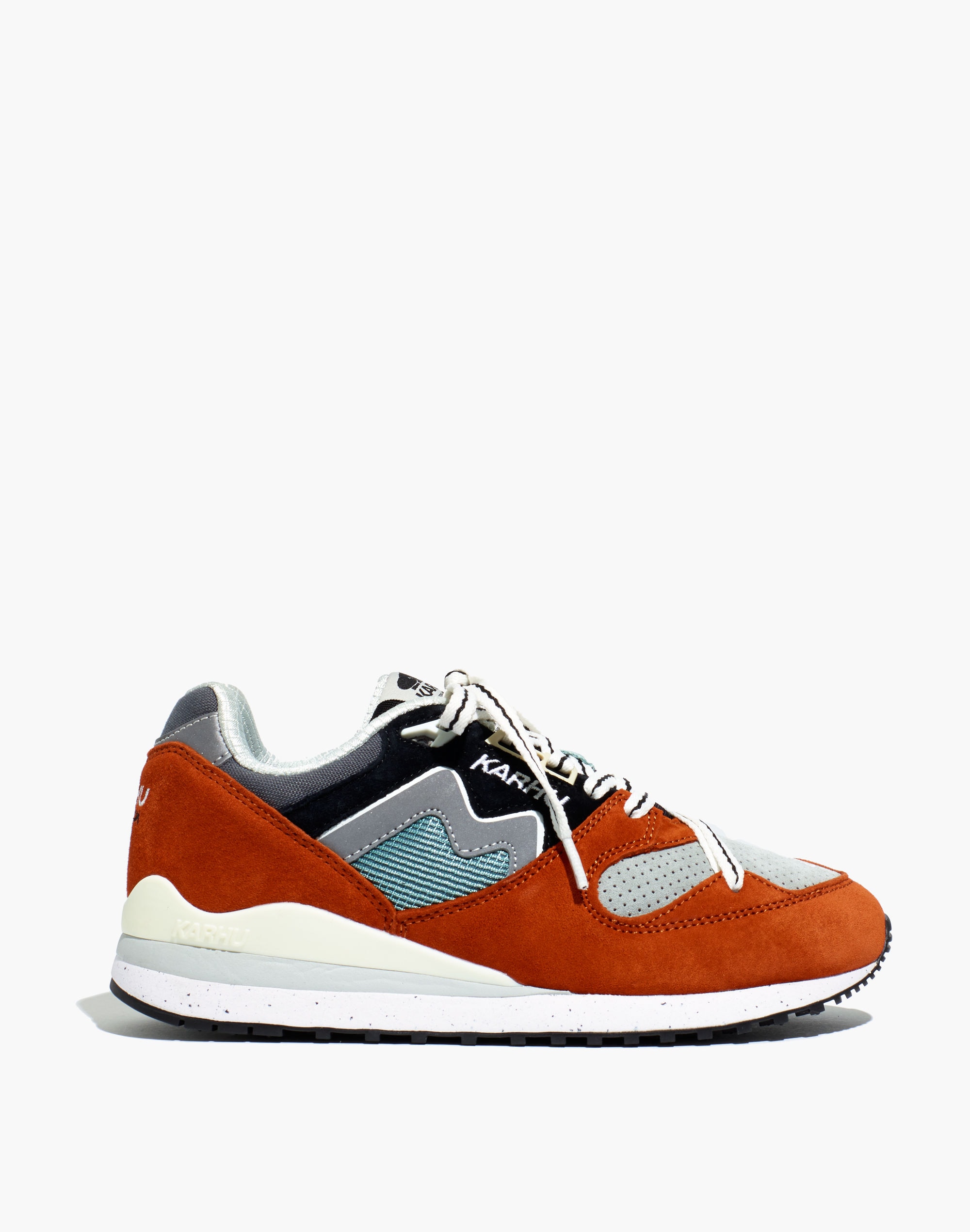 Karhu Unisex Suede Synchron Classic Lace-Up Sneakers