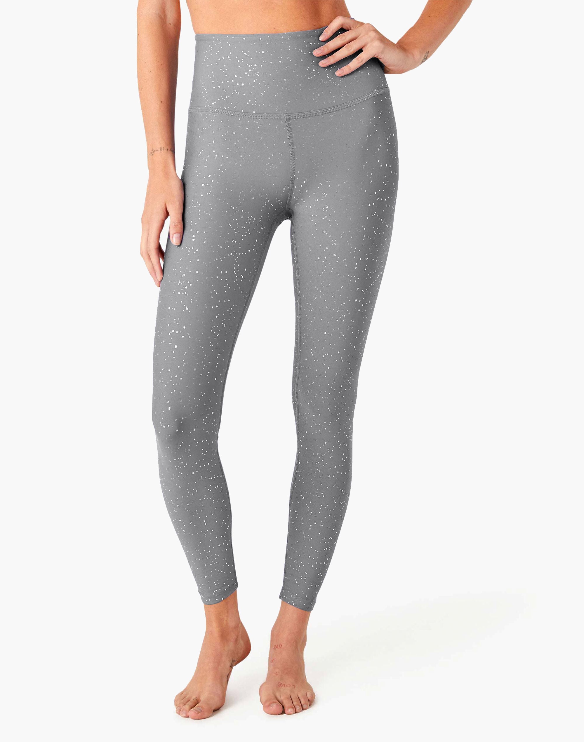 beyond yoga high-waisted midi leggings in alloy sparkle