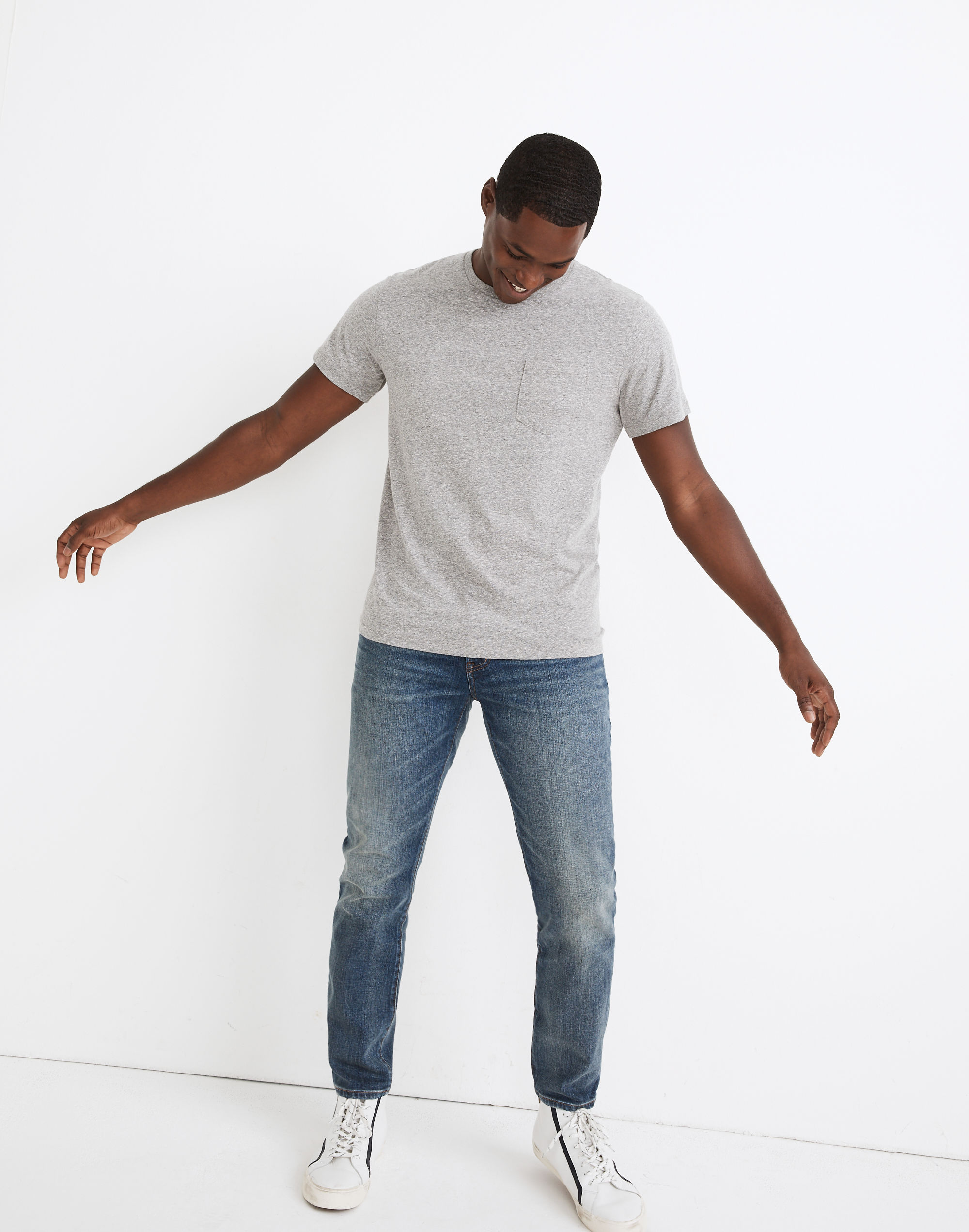 Athletic Slim Authentic Flex Jeans in Seaward Wash