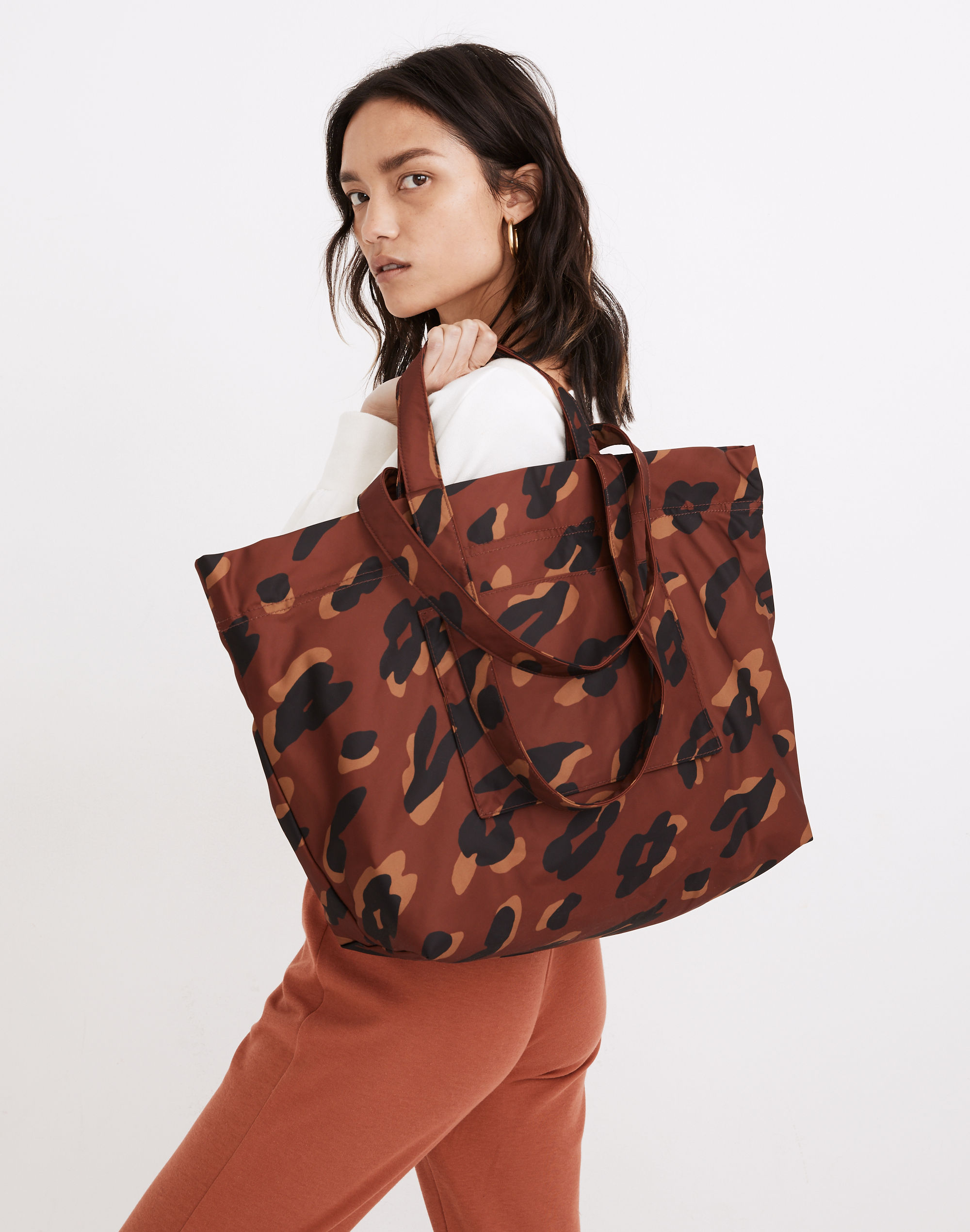 The (Re)sourced Tote Bag in Painted Leopard
