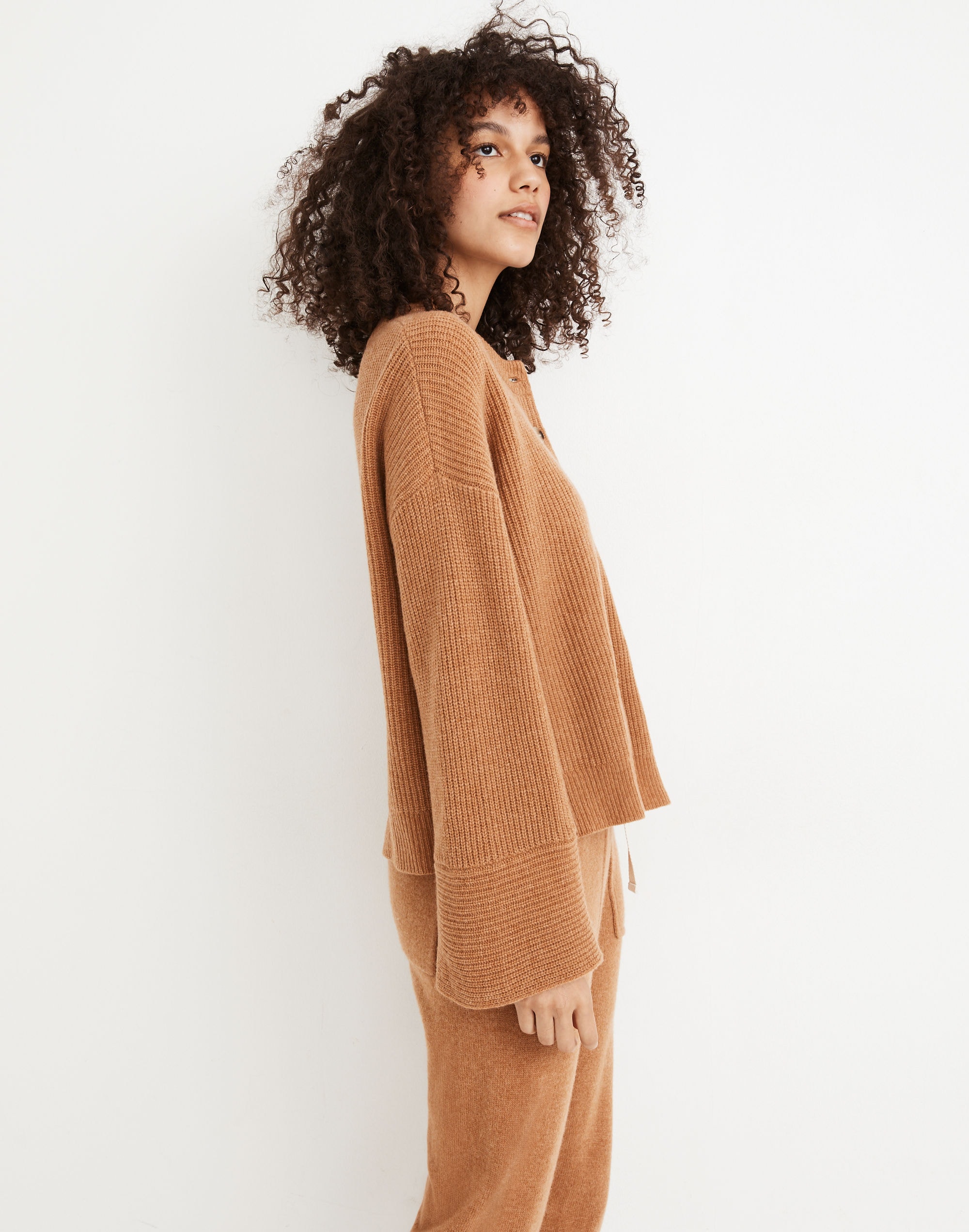 (Re)sourced Cashmere Ribbed Henley Sweater