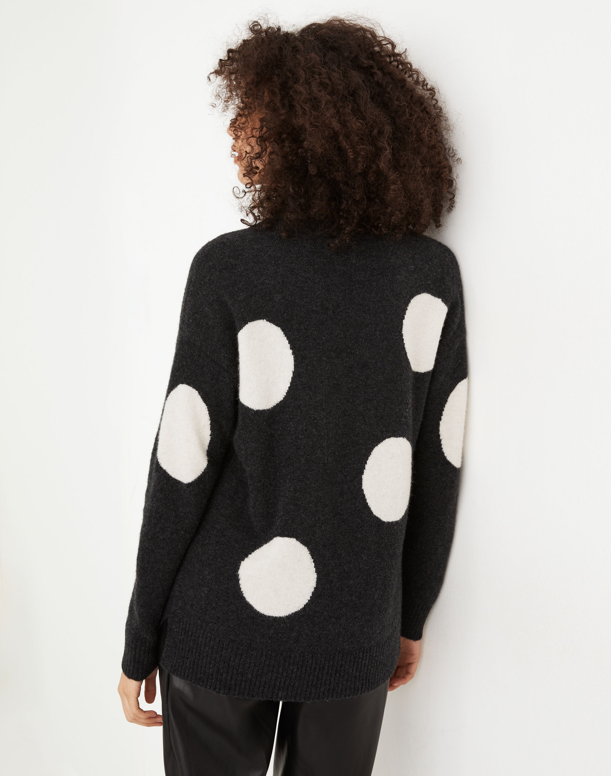 Dotted Bartlett V-Neck Pullover Sweater in Coziest Yarn