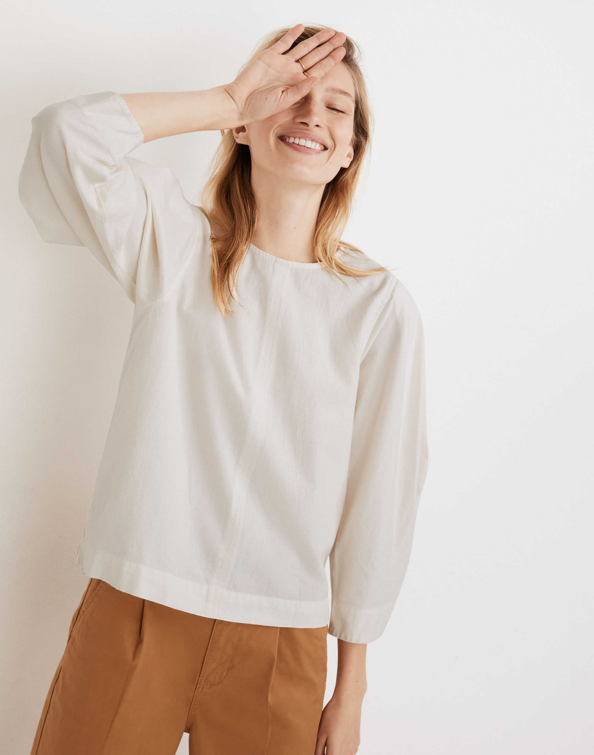 Crepe Puff-Sleeve Seamed Top