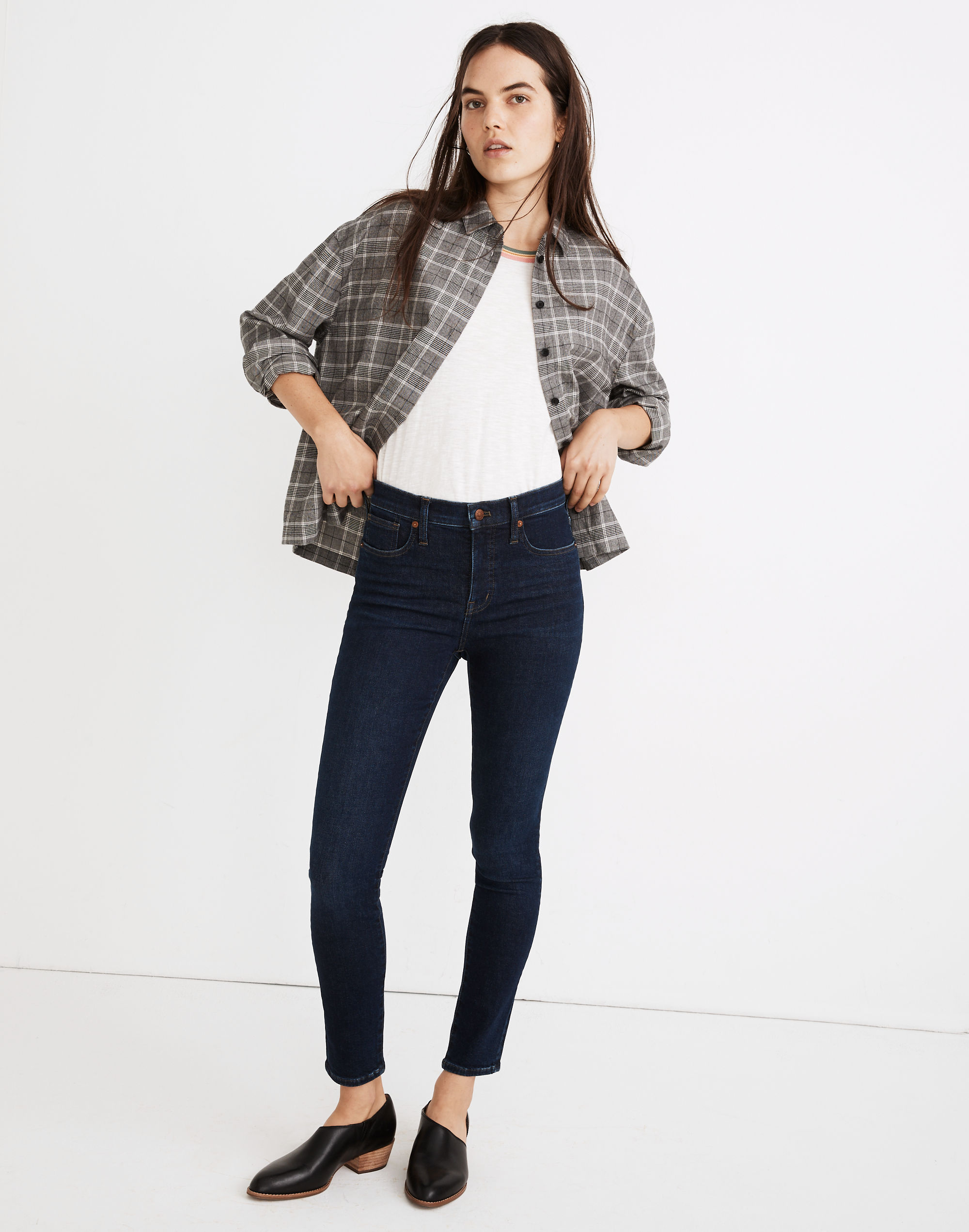 9" Mid-Rise Skinny Jeans in Orland Wash: TENCEL&trade; Denim Edition