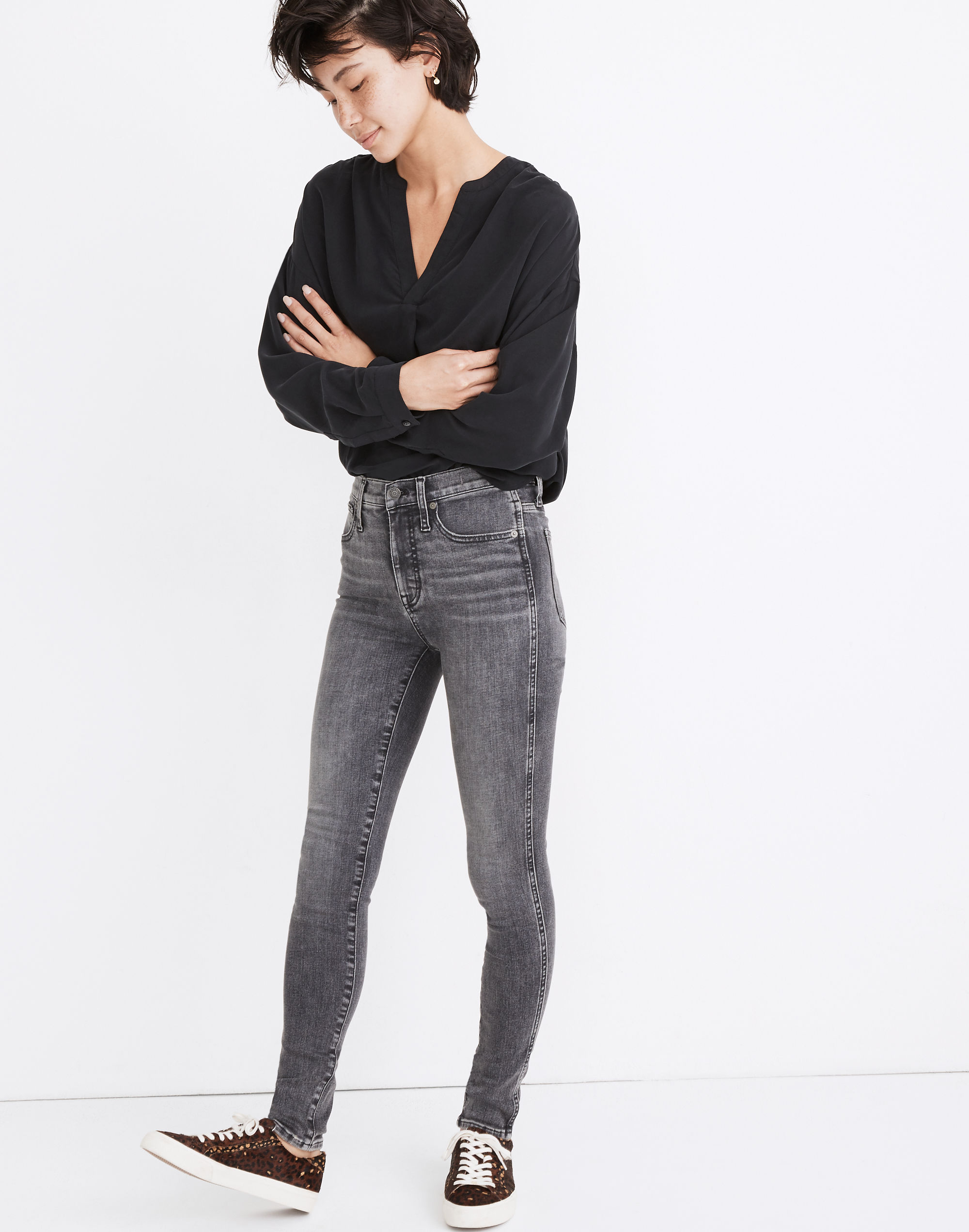 Petite 10" High-Rise Skinny Jeans in Oakwood Wash