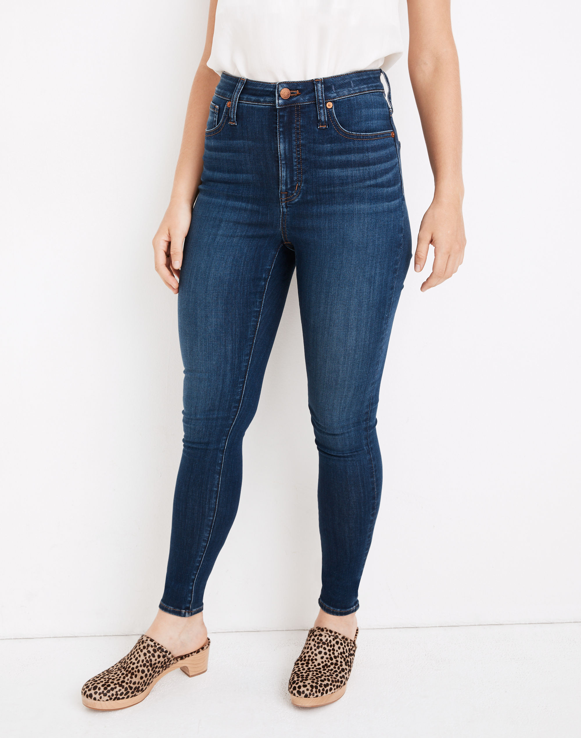 Curvy High-Rise Skinny Jeans in Sussex Wash: TENCEL&trade; Denim Edition
