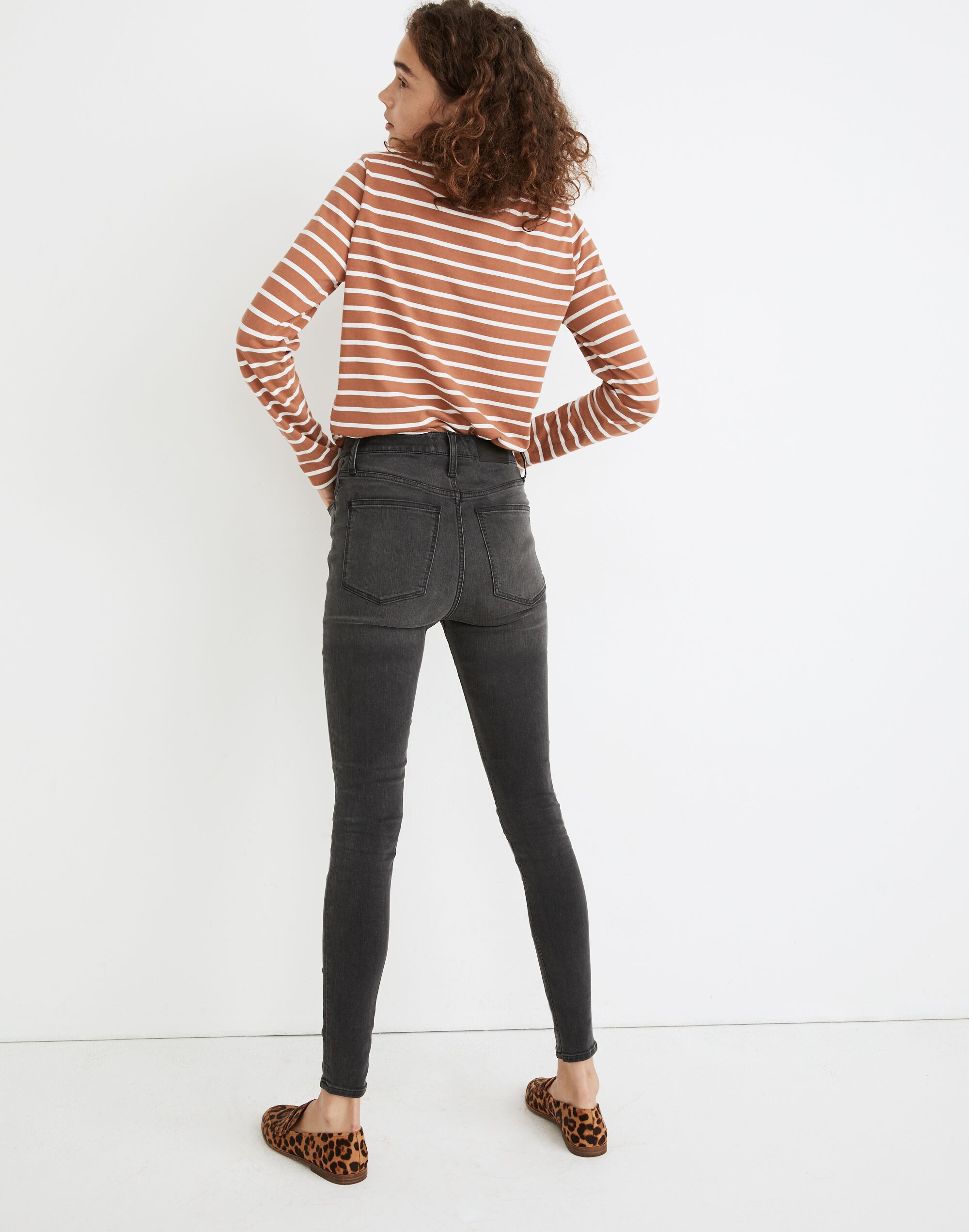 Tall 9" Mid-Rise Roadtripper Supersoft Jeans in Ashmont Wash