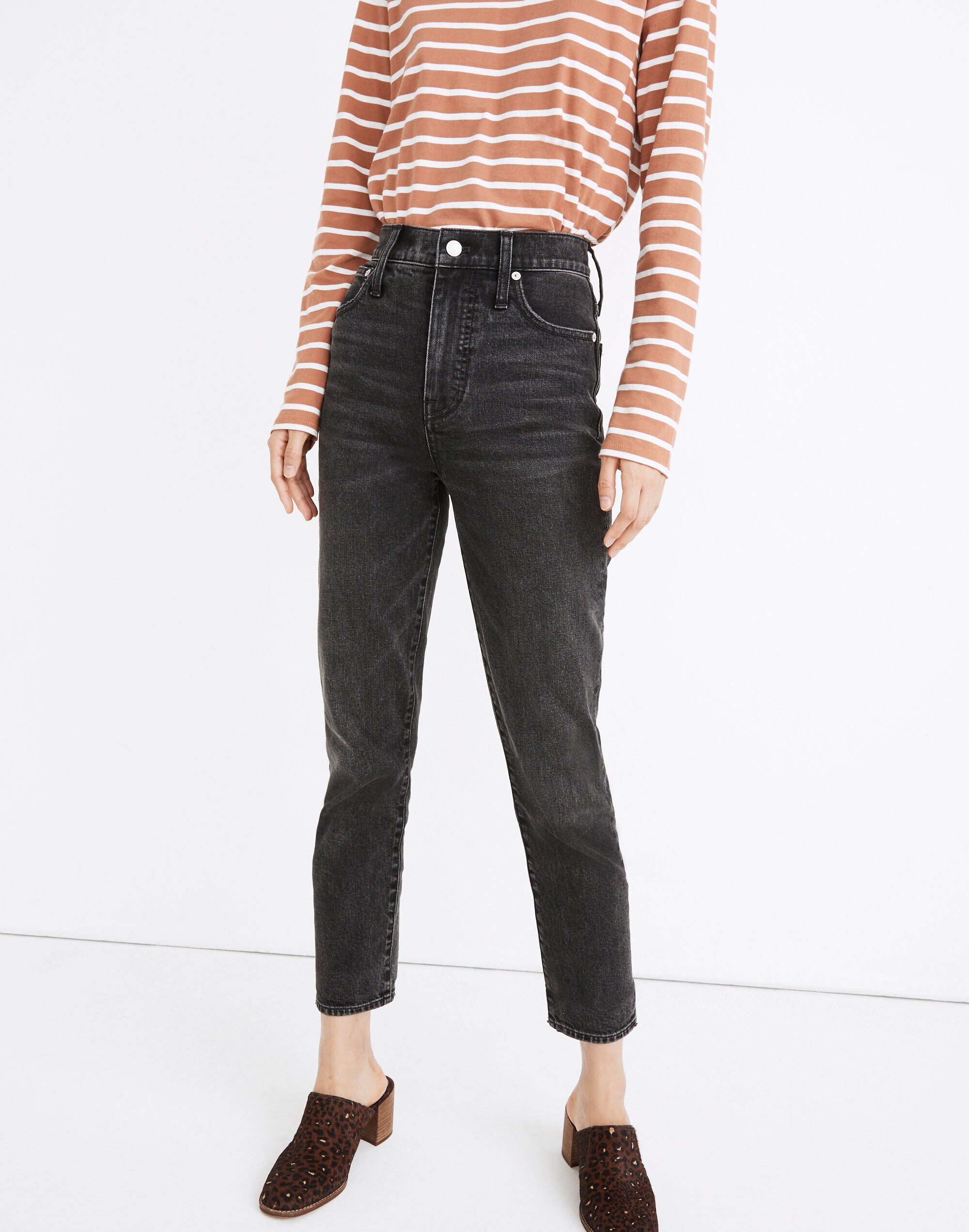 The Petite Perfect Vintage Ankle Jean in Claybrook Wash