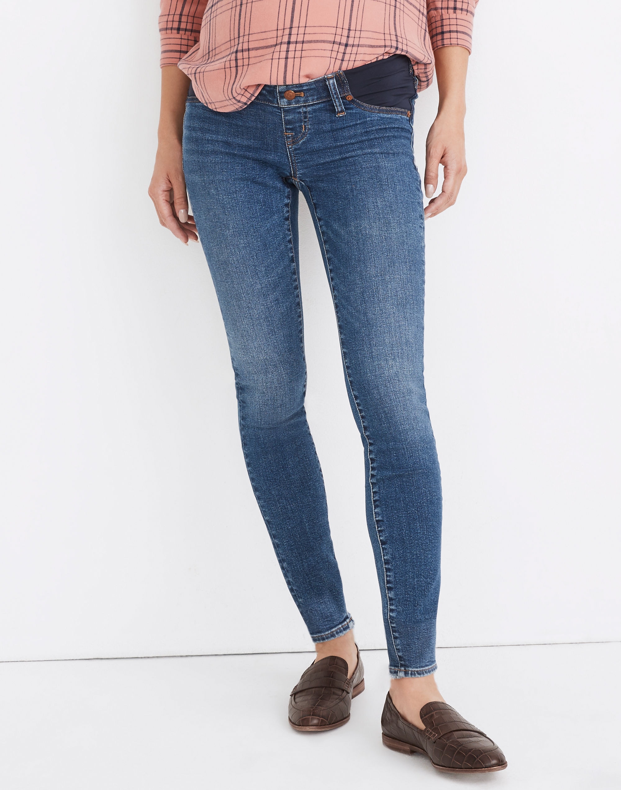 Maternity Side-Panel Skinny Jeans in Wendover Wash: Adjustable TENCEL&trade; Denim Edition