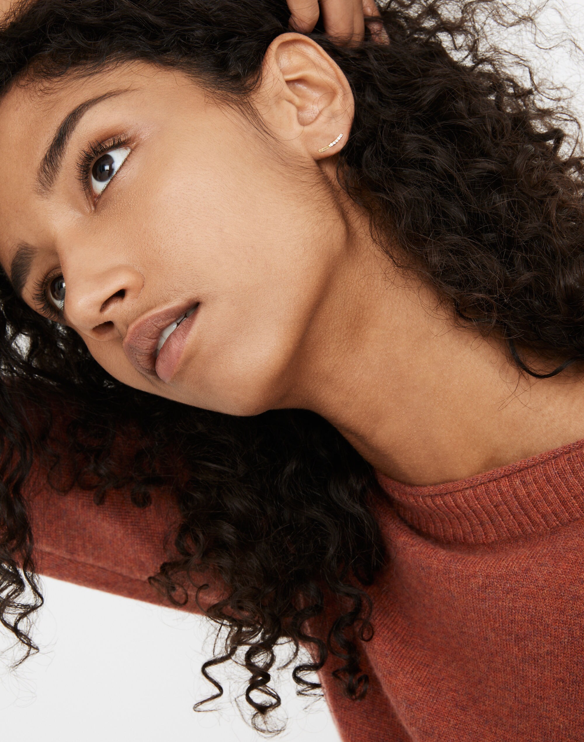 Pav&eacute; Ear Crawler