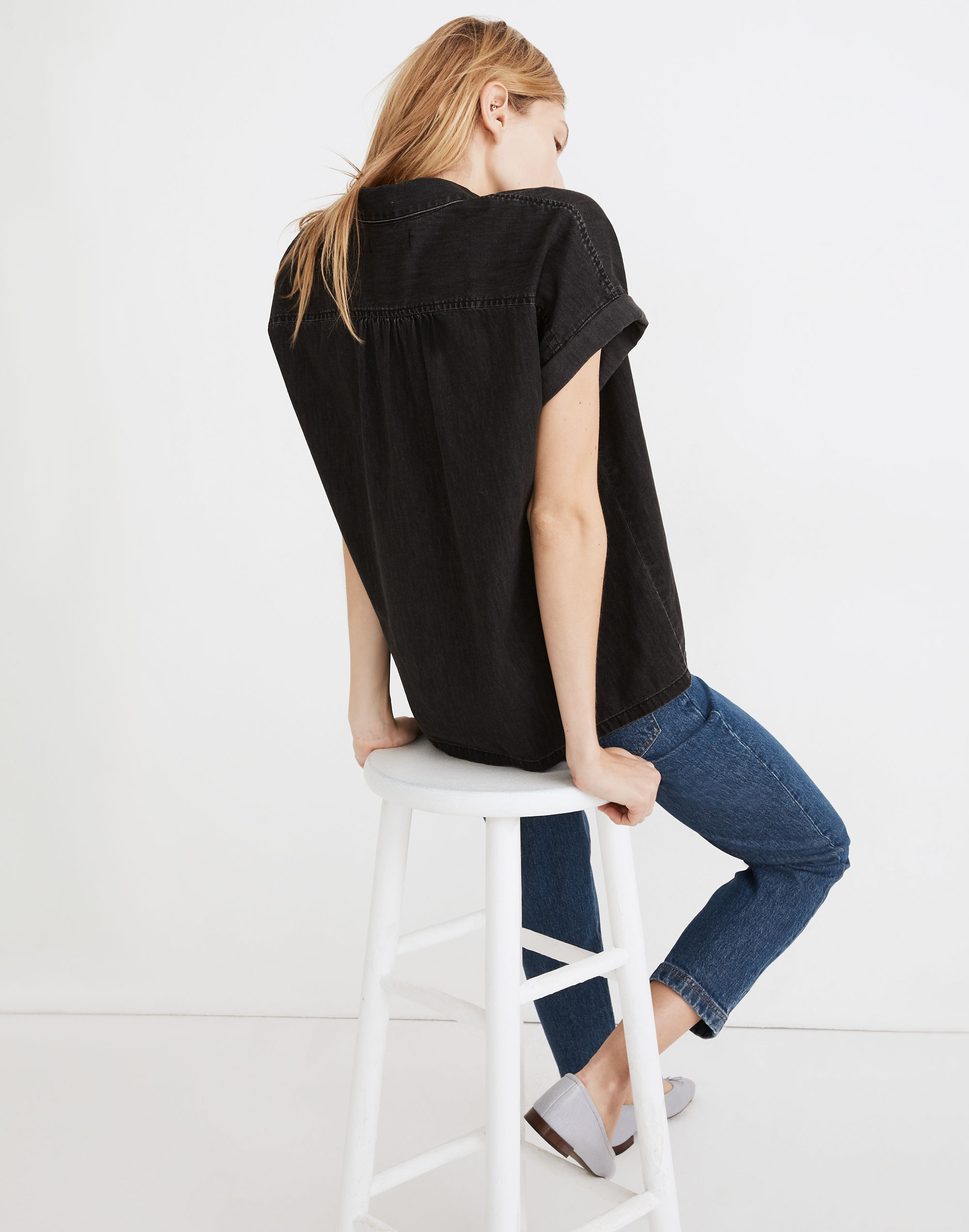 Denim Rolled-Sleeve Shirt in Lunar Wash