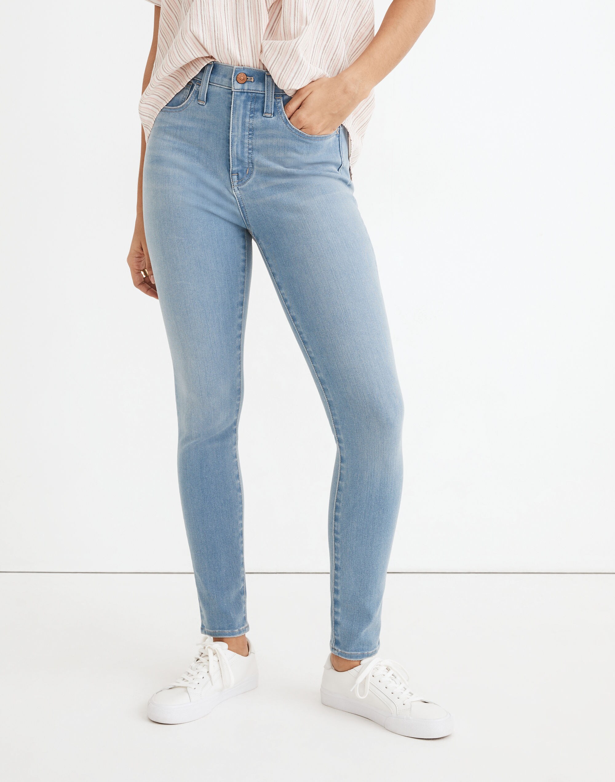 Tall 10" High-Rise Roadtripper Supersoft Jeggings in Mcleod Wash