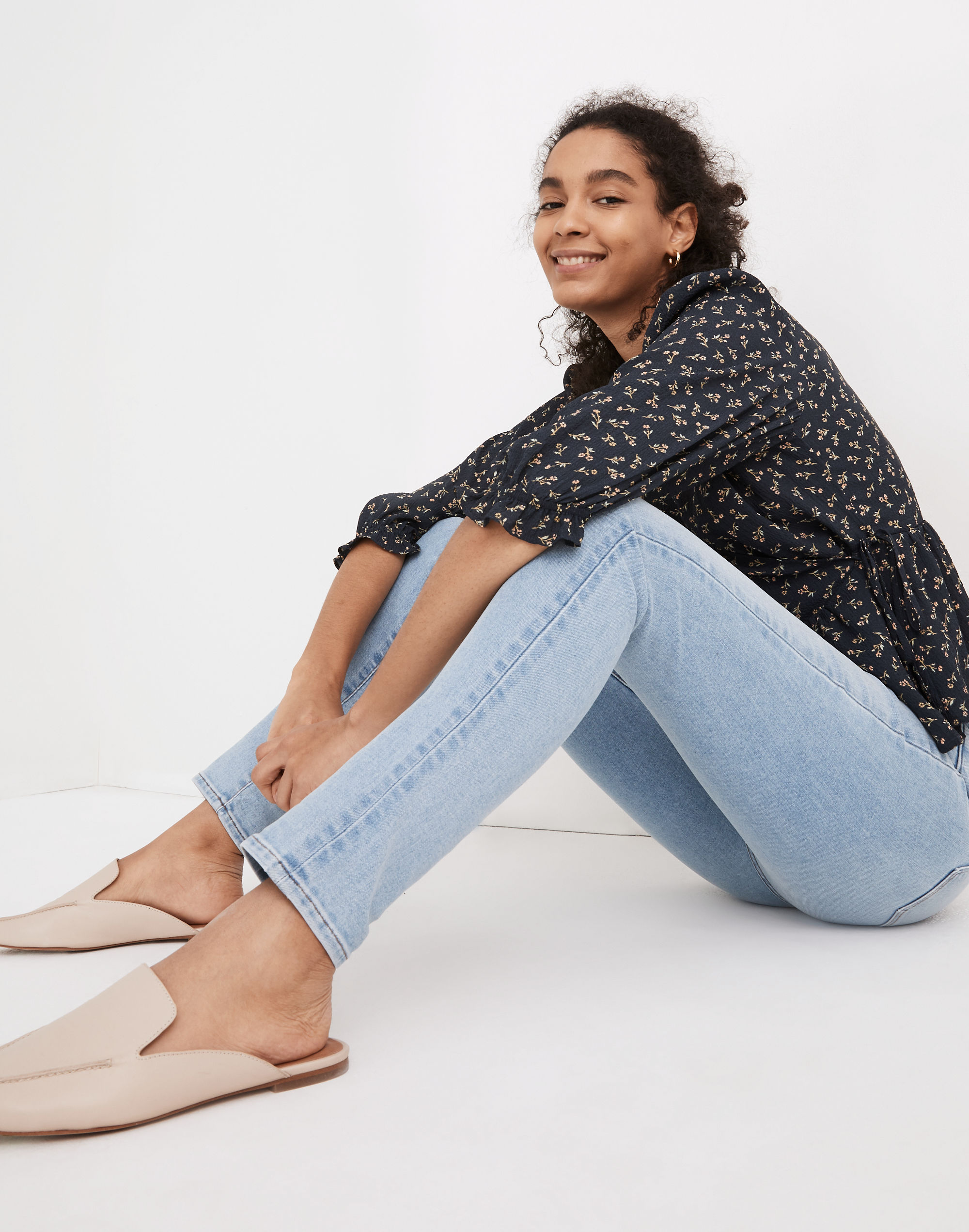 Tall 11" High-Rise Roadtripper Authentic Jeans in Meade Wash