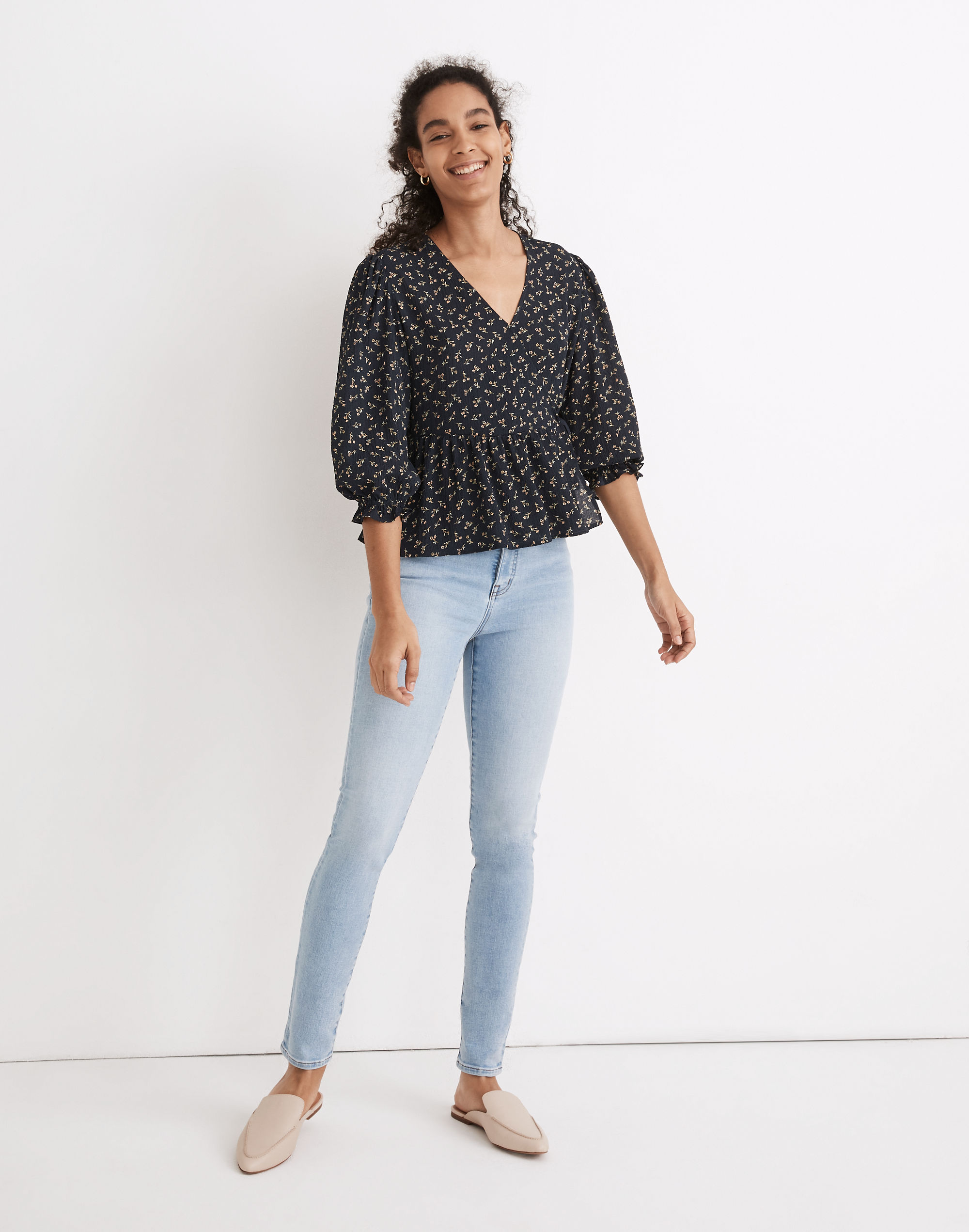 Tall 11" High-Rise Roadtripper Authentic Jeans in Meade Wash