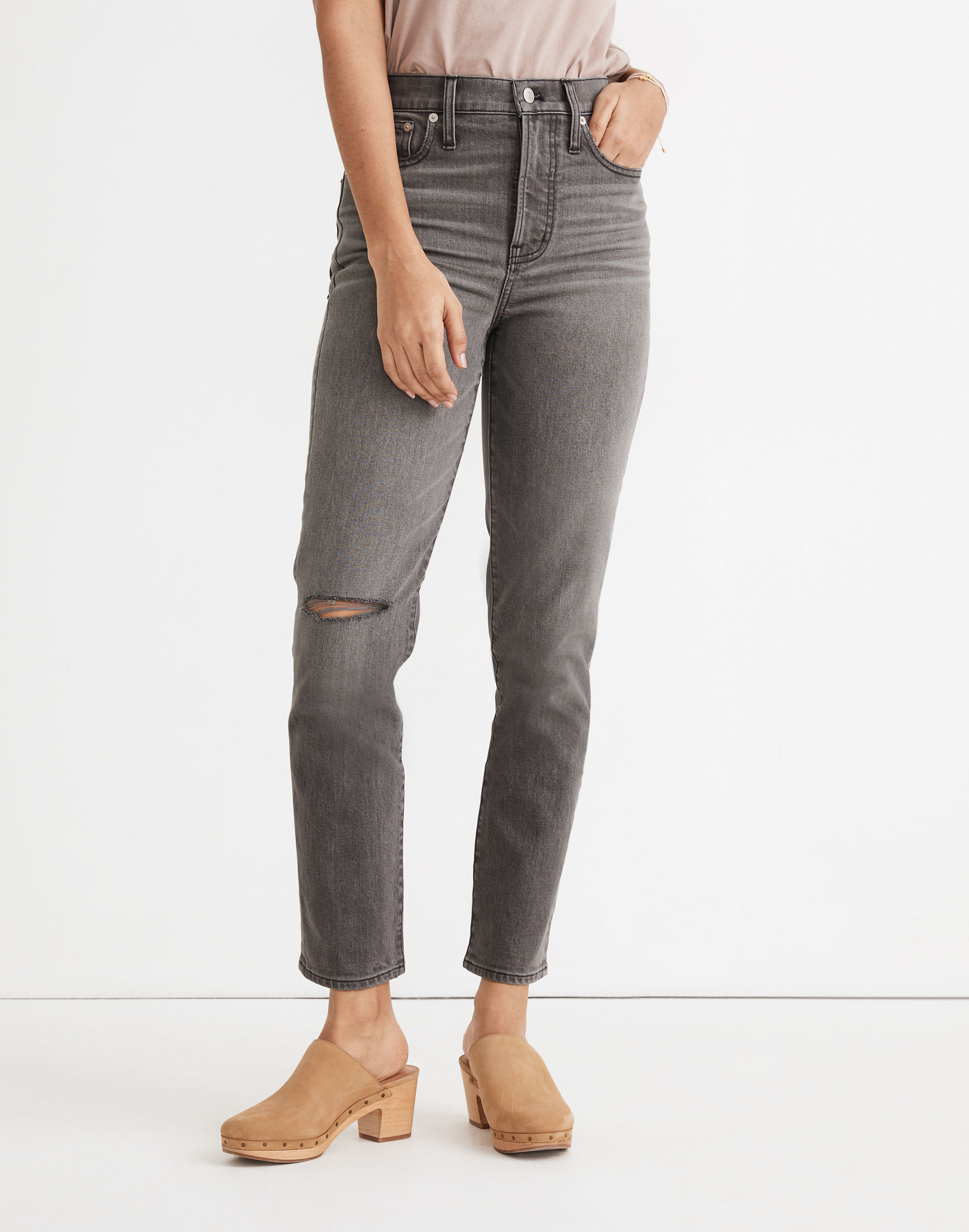 The Perfect Vintage Jean in Connell Wash: Ripped Edition
