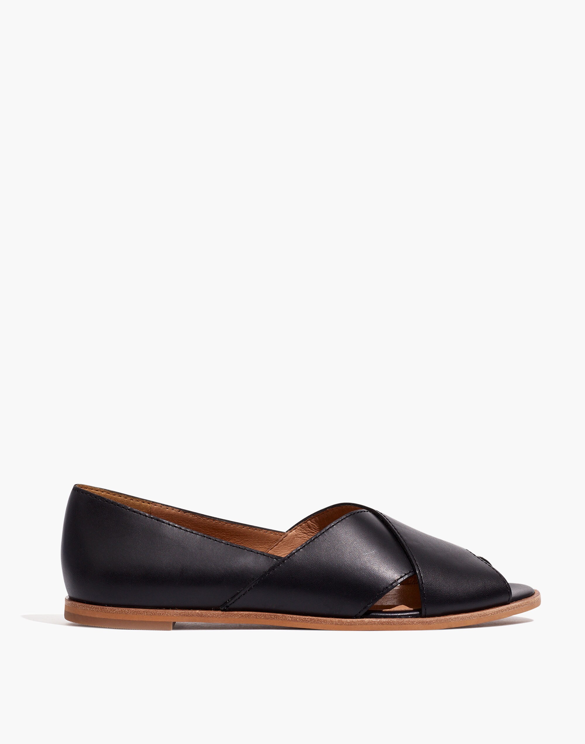 The Blaine Crisscross Flat in Leather
