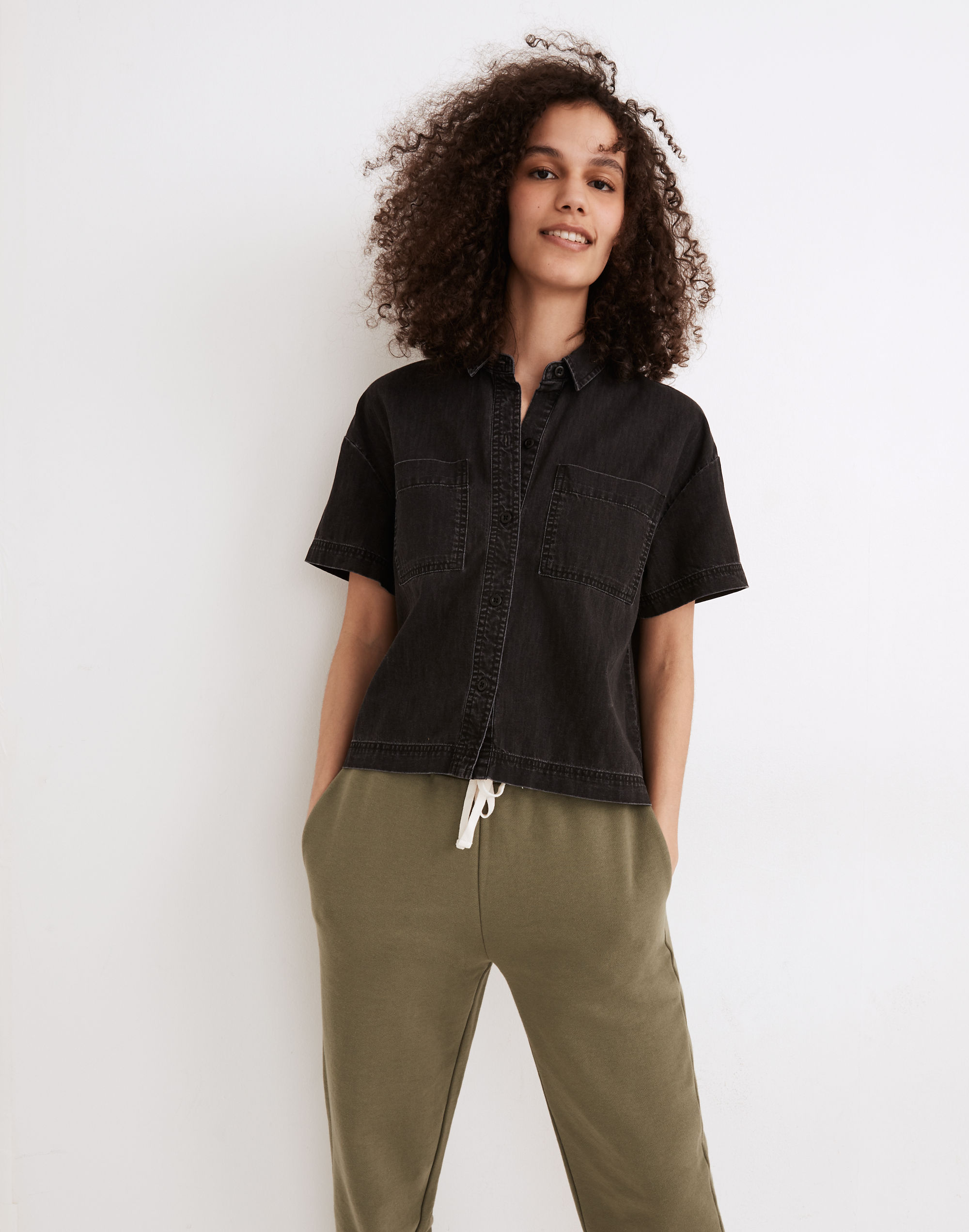 Denim Short-Sleeve Back-Pleat Shirt in Lunar Wash