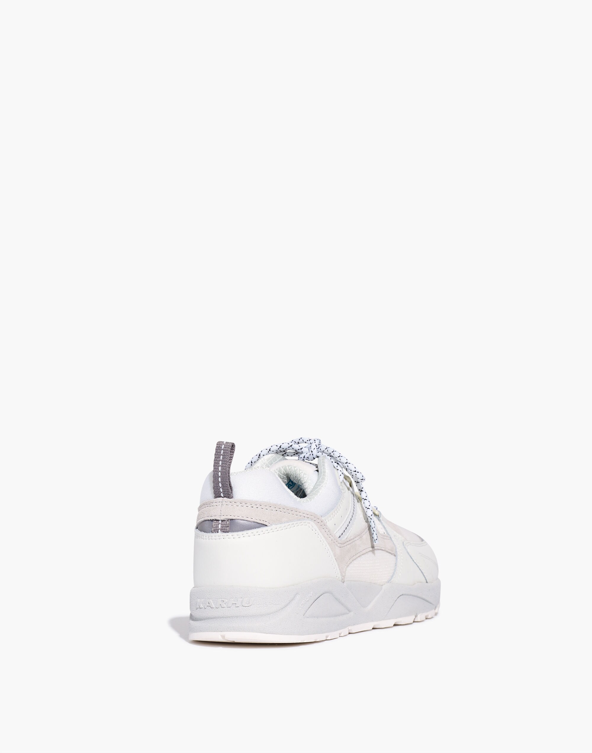 Karhu Unisex Fusion 2.0 Lace-Up Sneakers in Rainy Day