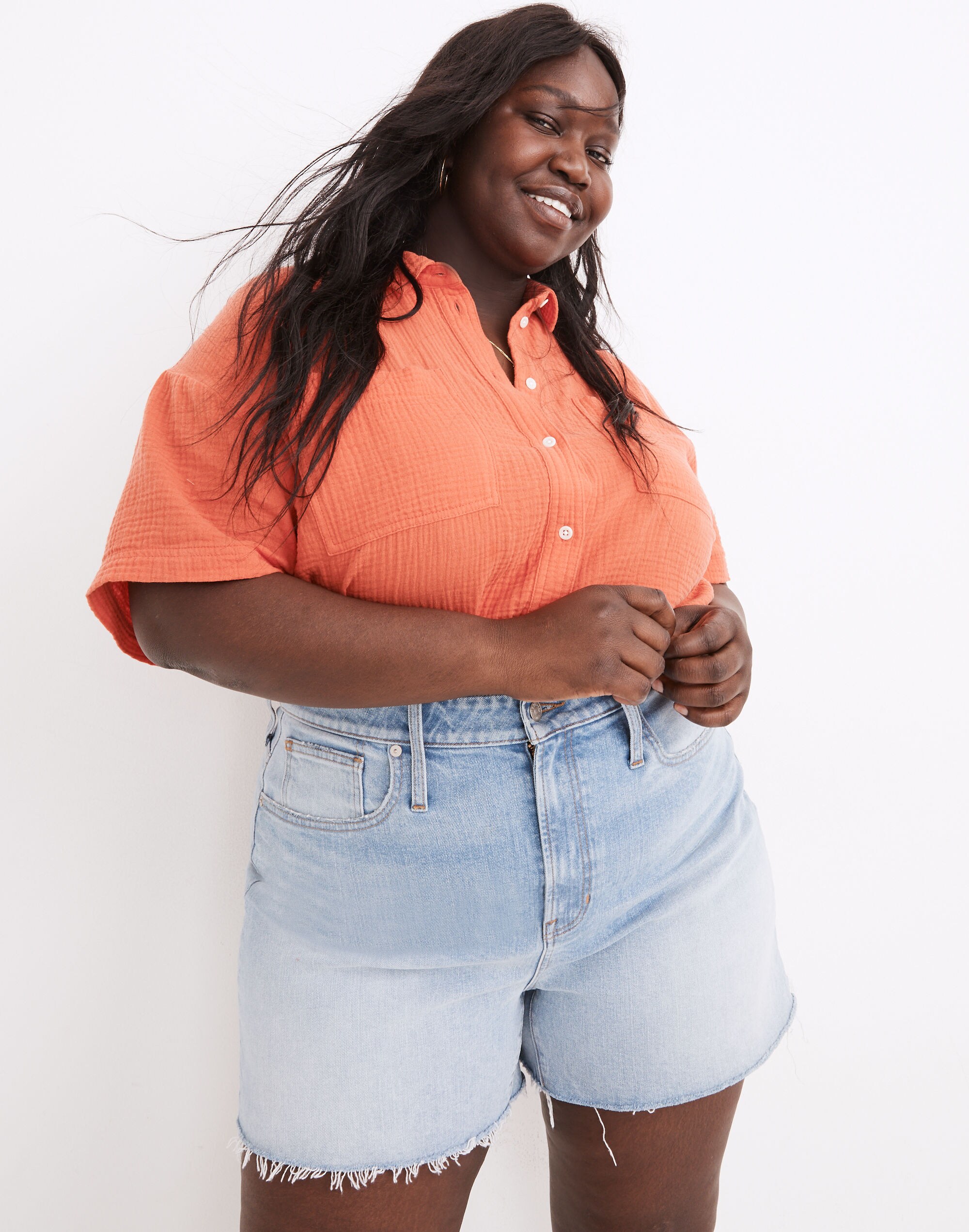 The Plus Curvy Perfect Jean Short in Baylis Wash