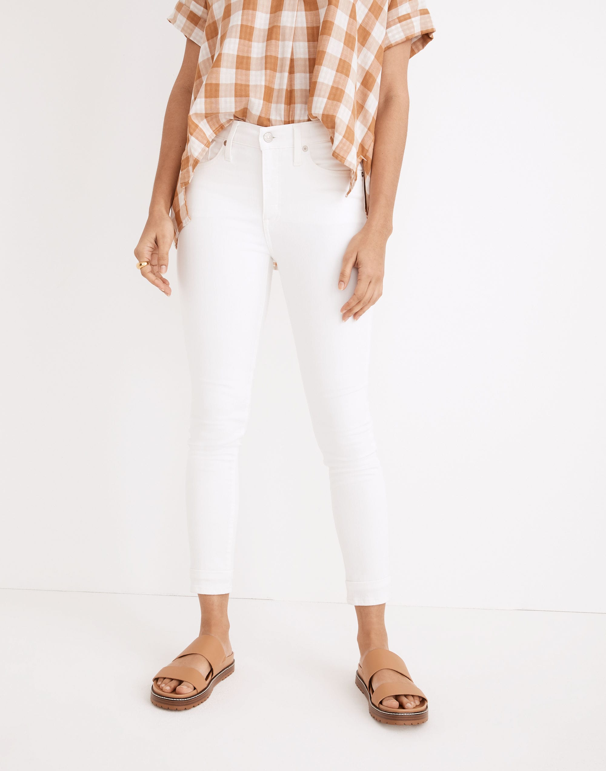9" Mid-Rise Skinny Crop Jeans in Pure White