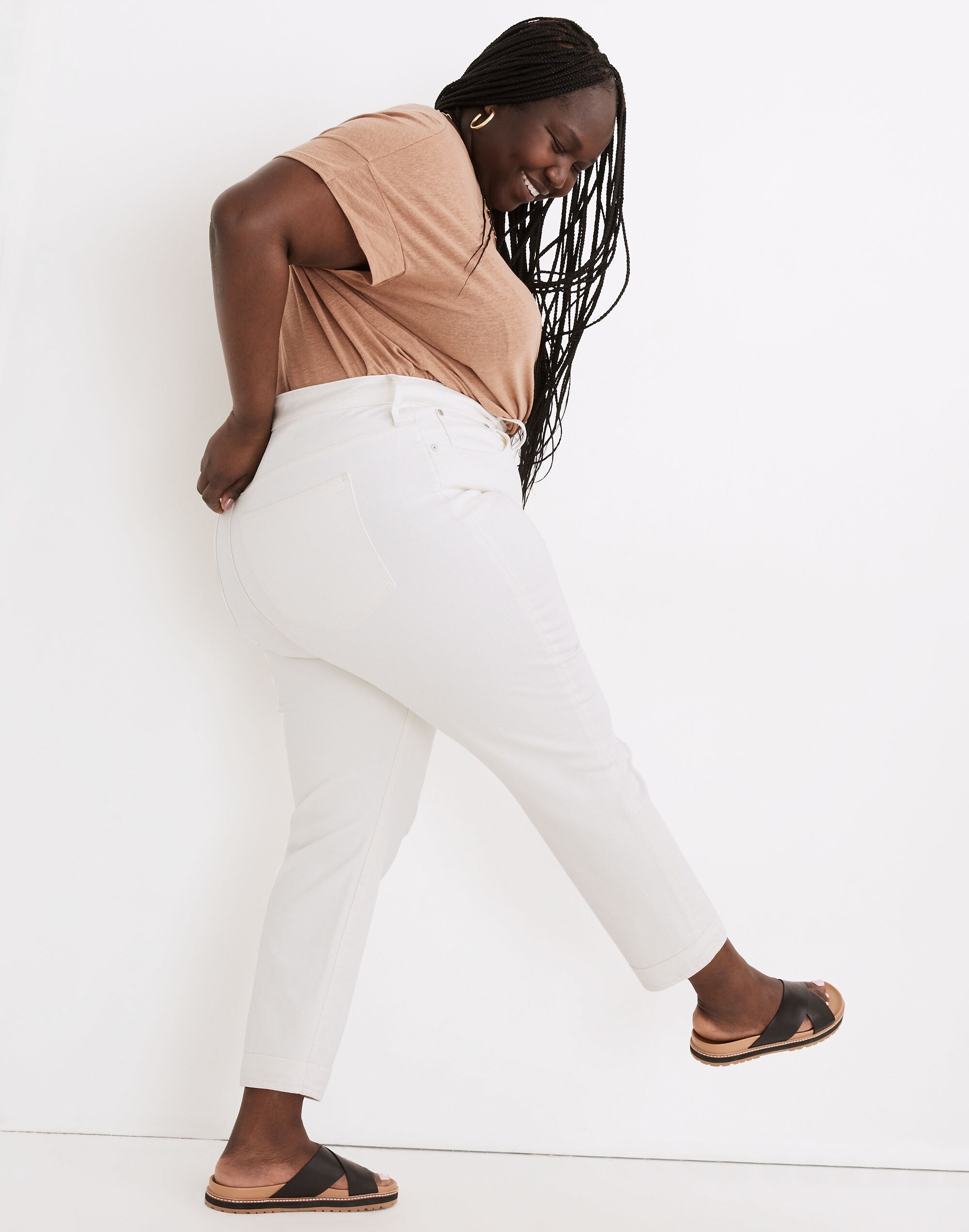 The Plus High-Rise Slim Boyjean in Tile White