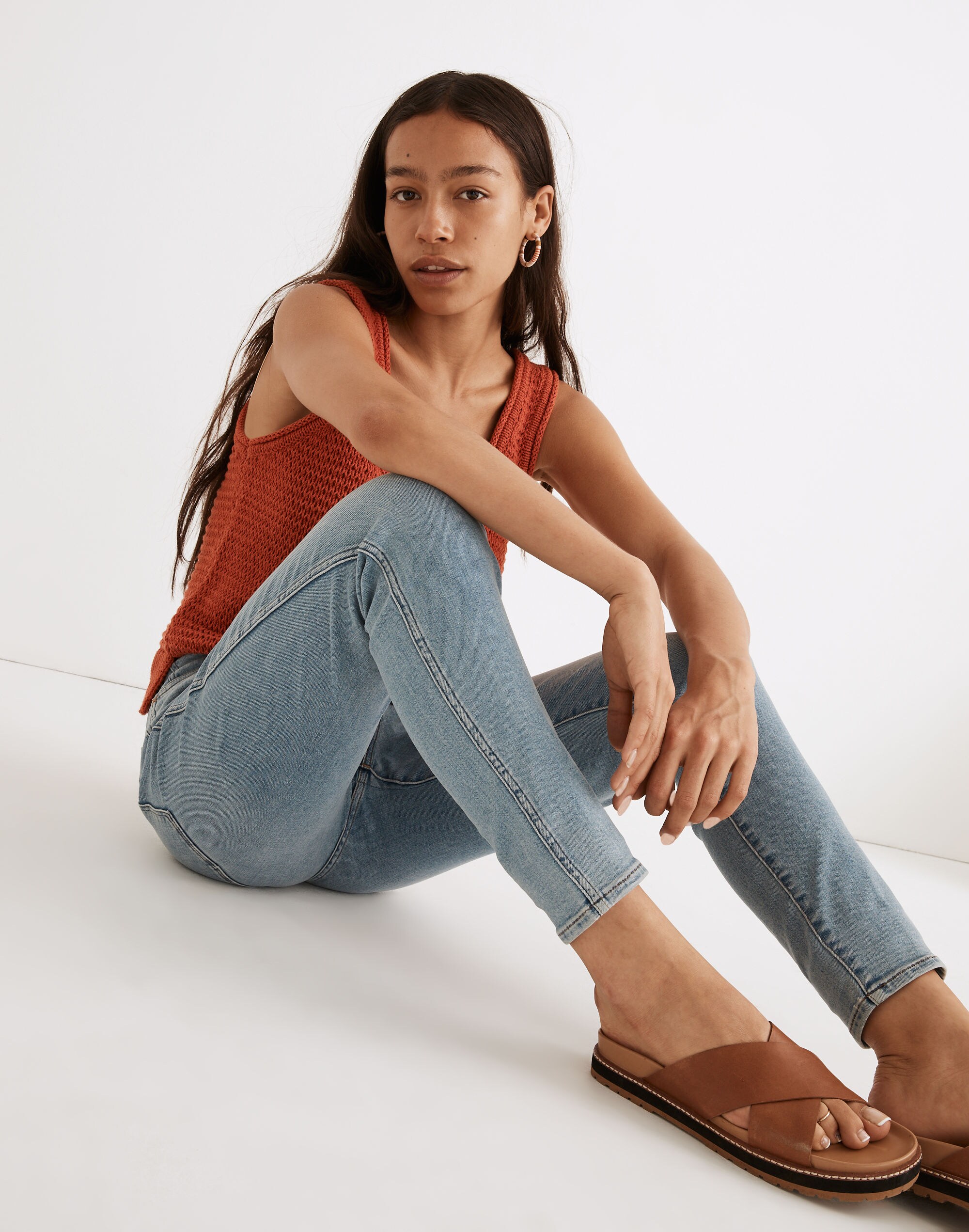 Curvy Roadtripper Authentic Jeans in Cadwell Wash