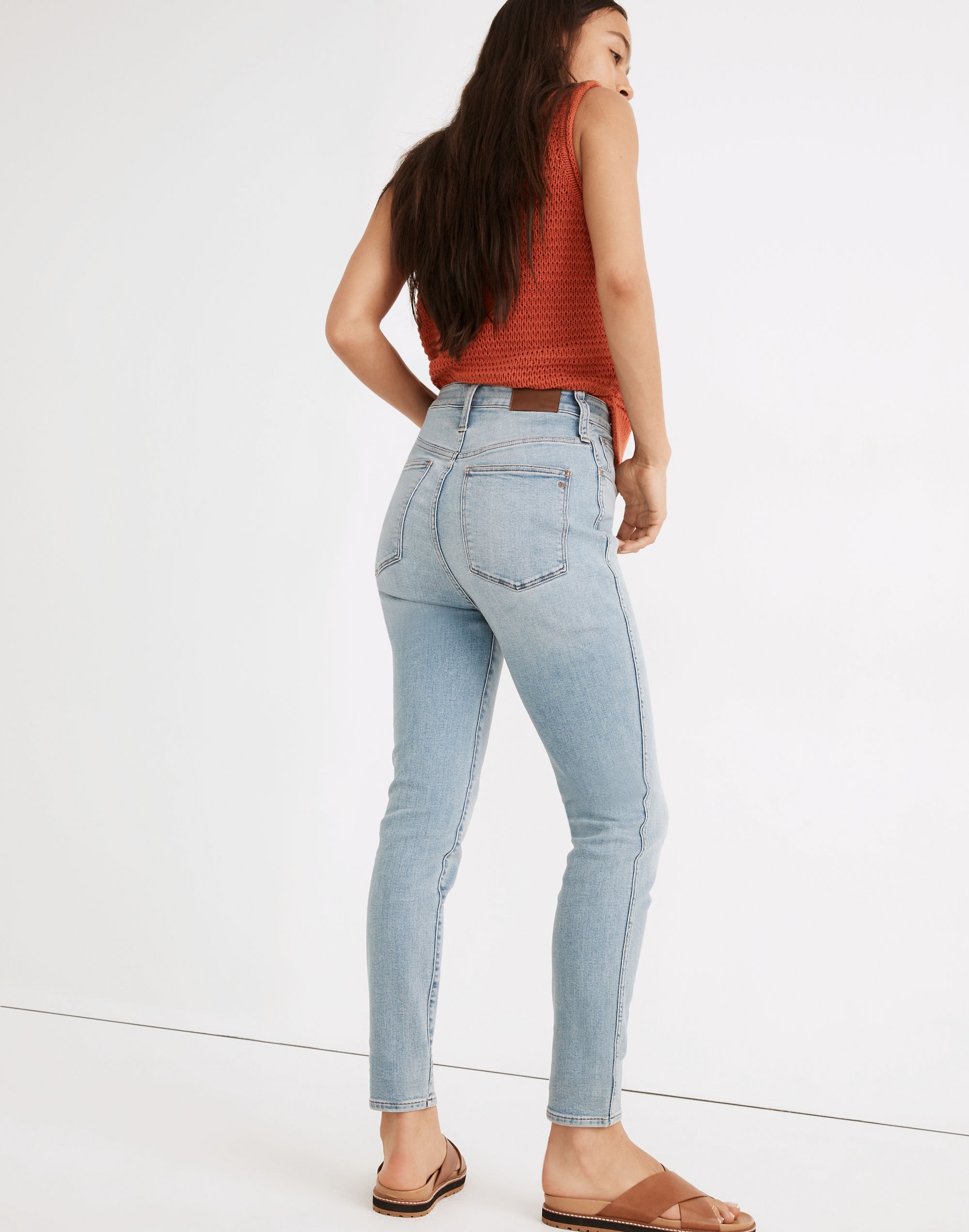 Tall Curvy Roadtripper Authentic Jeans in Cadwell Wash