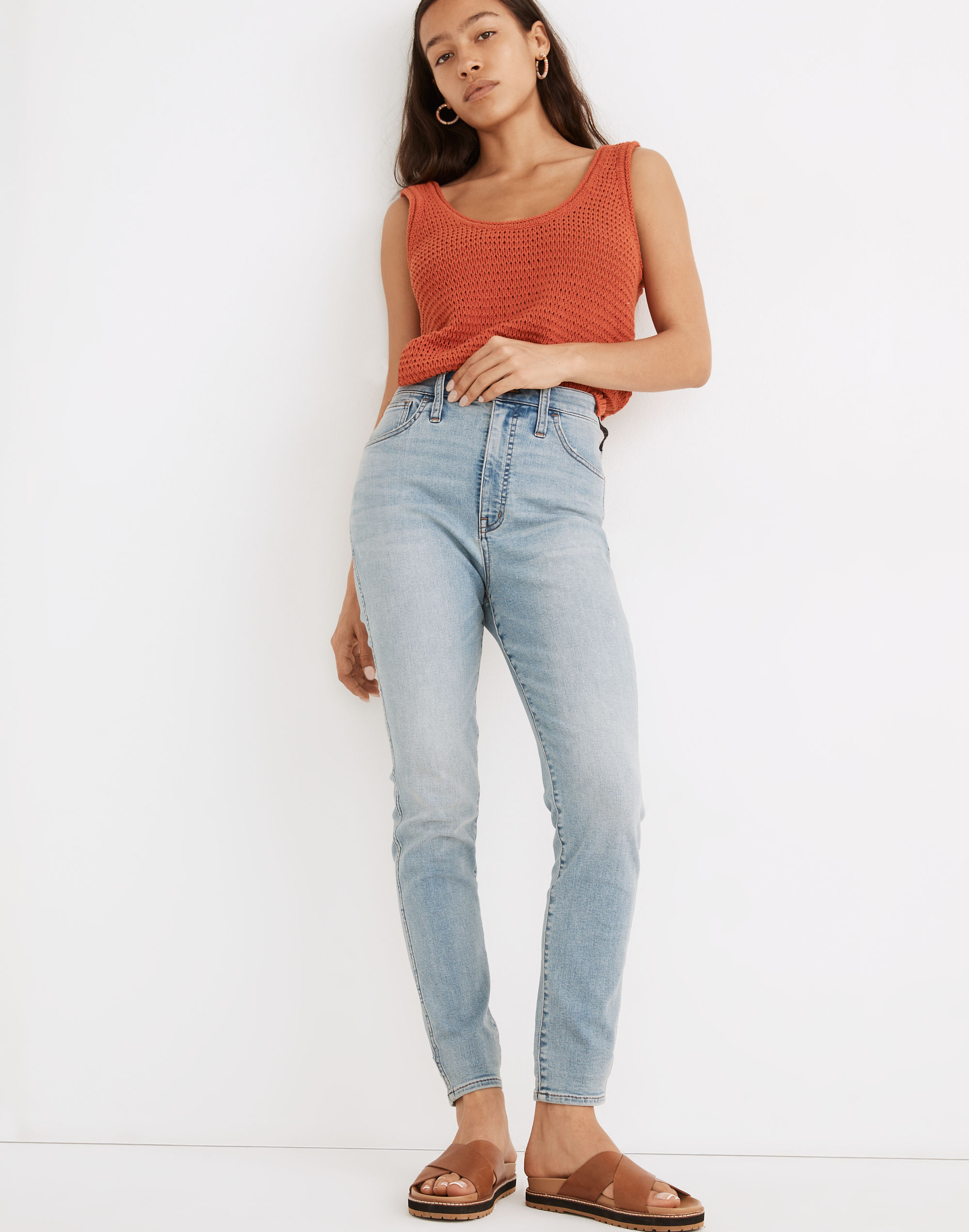Tall Curvy Roadtripper Authentic Jeans in Cadwell Wash