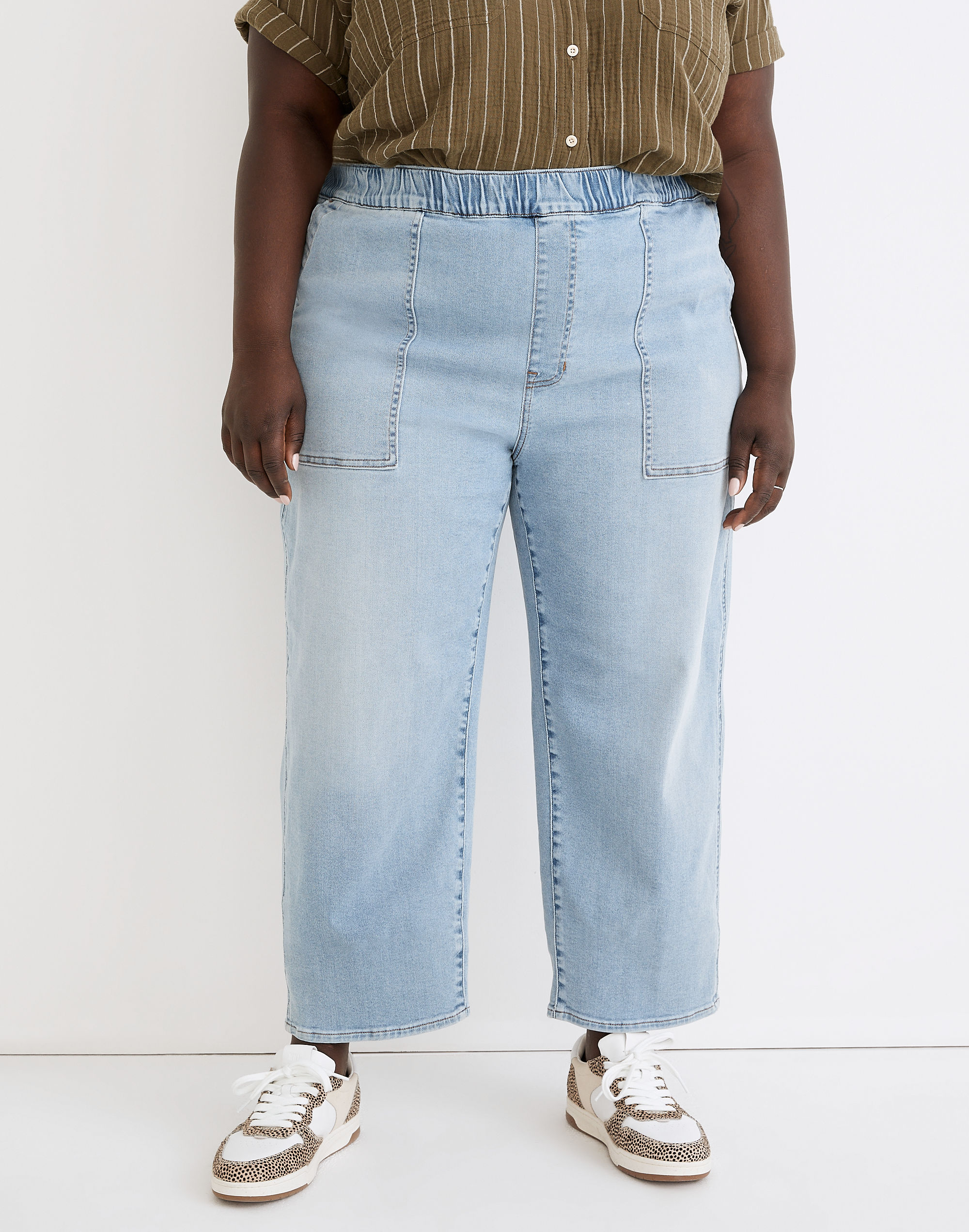 Plus Pull-On Relaxed Jeans in Bellview Wash