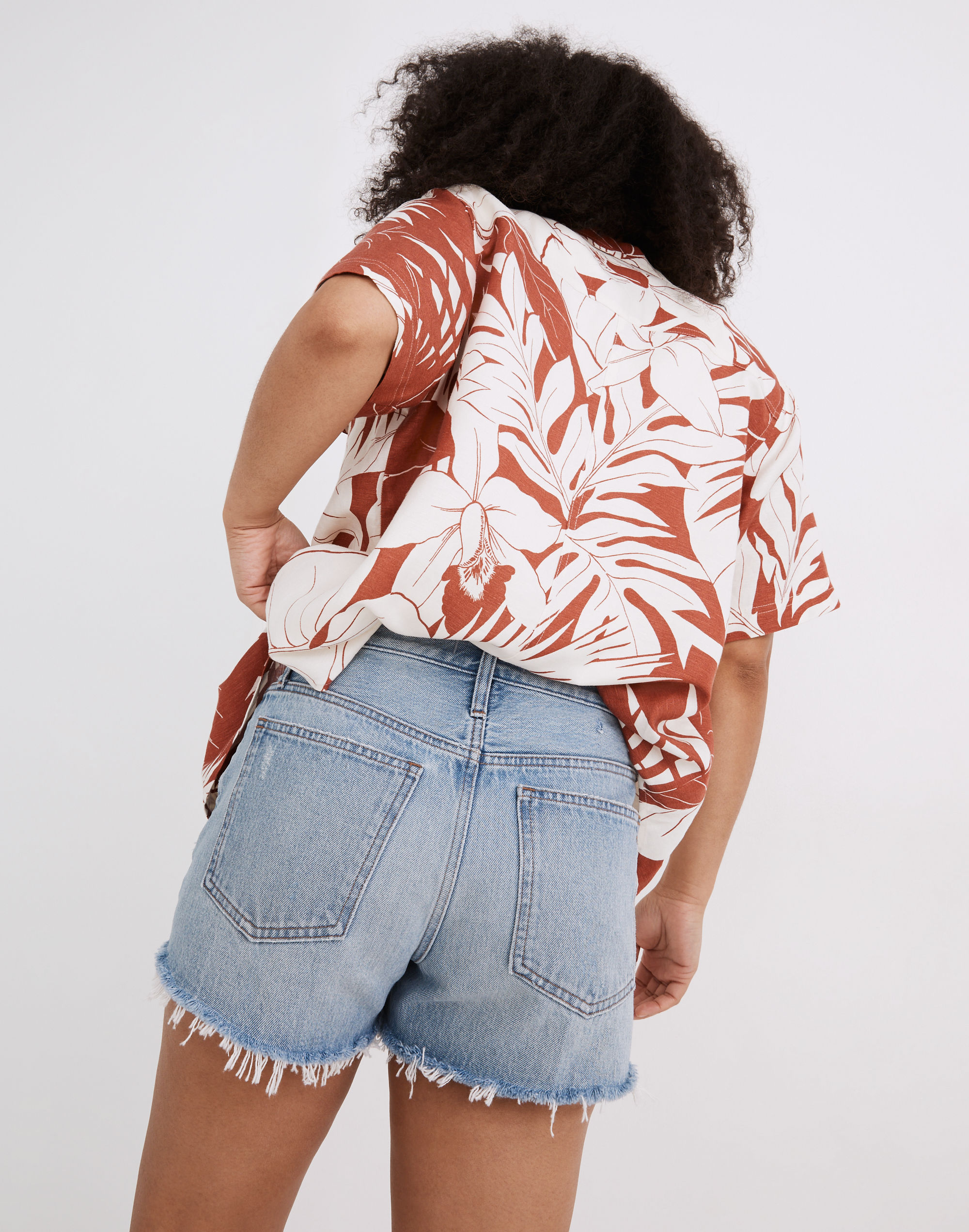 Relaxed Denim Shorts in Rosemount Wash: Destroyed Hem Edition