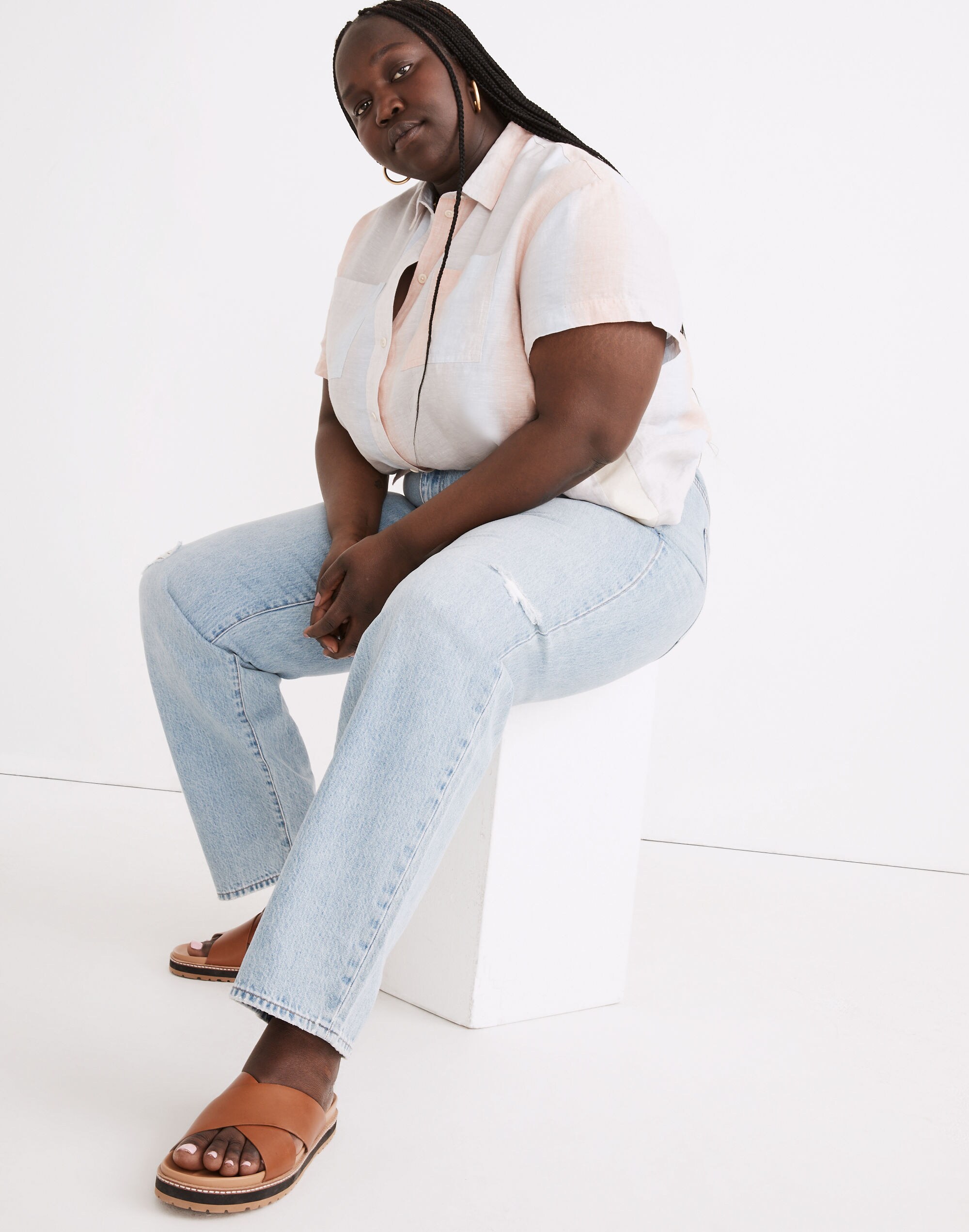 Plus Relaxed Jeans in Cresthaven Wash: Ripped Edition