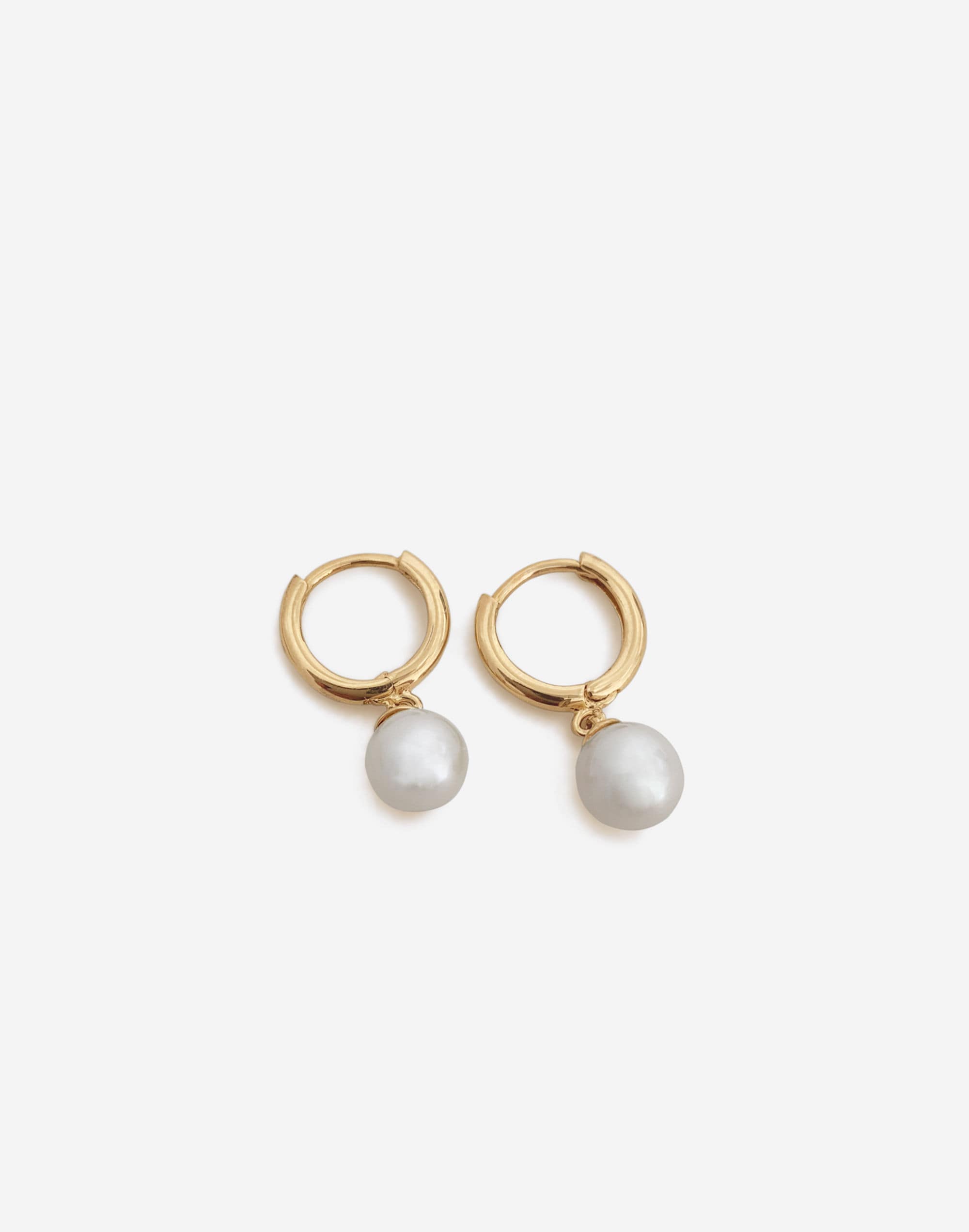 Kinn Studio™ Round Pearl Huggie Earrings