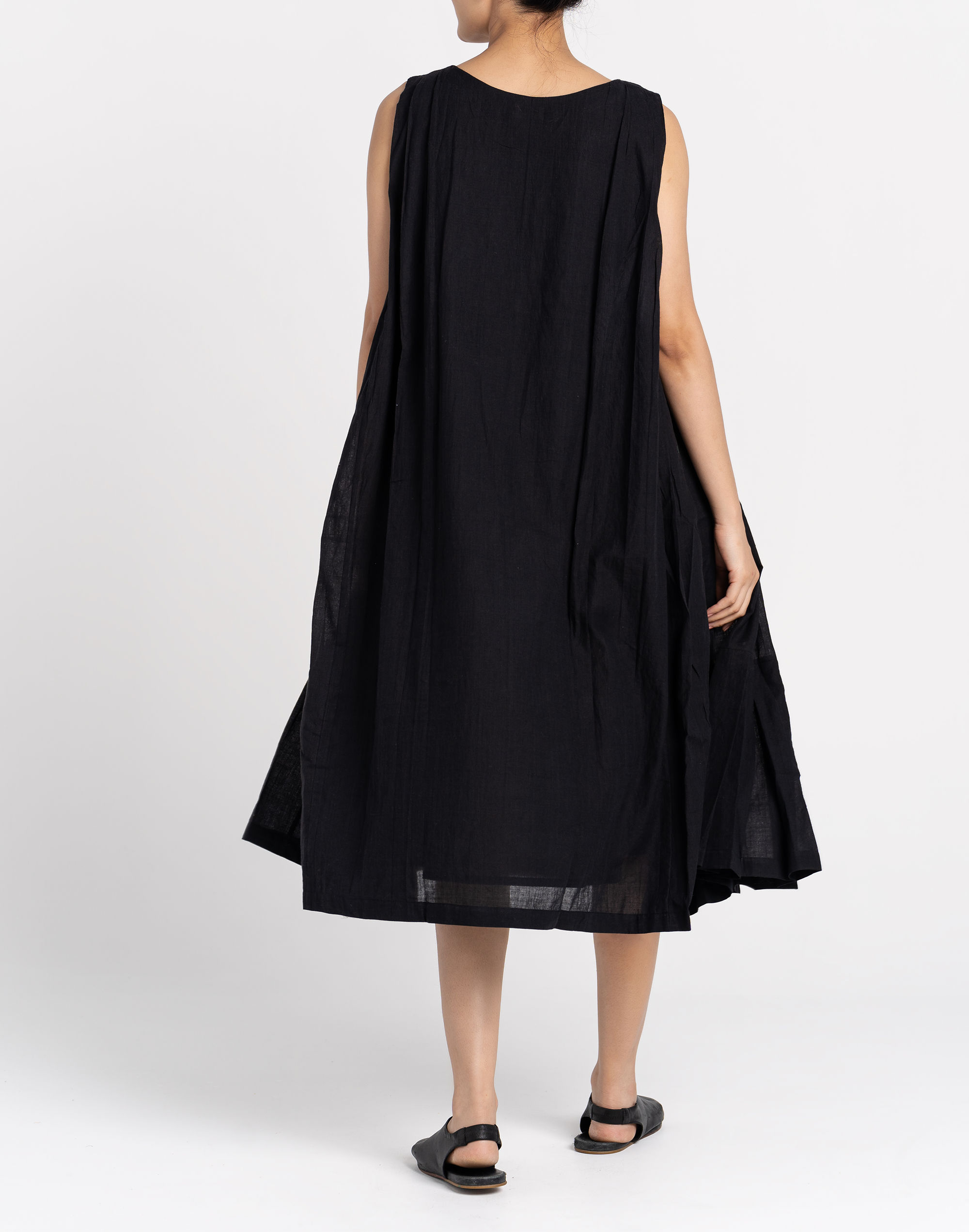 World of Crow Organic Cotton Pleated Dress Ink Black
