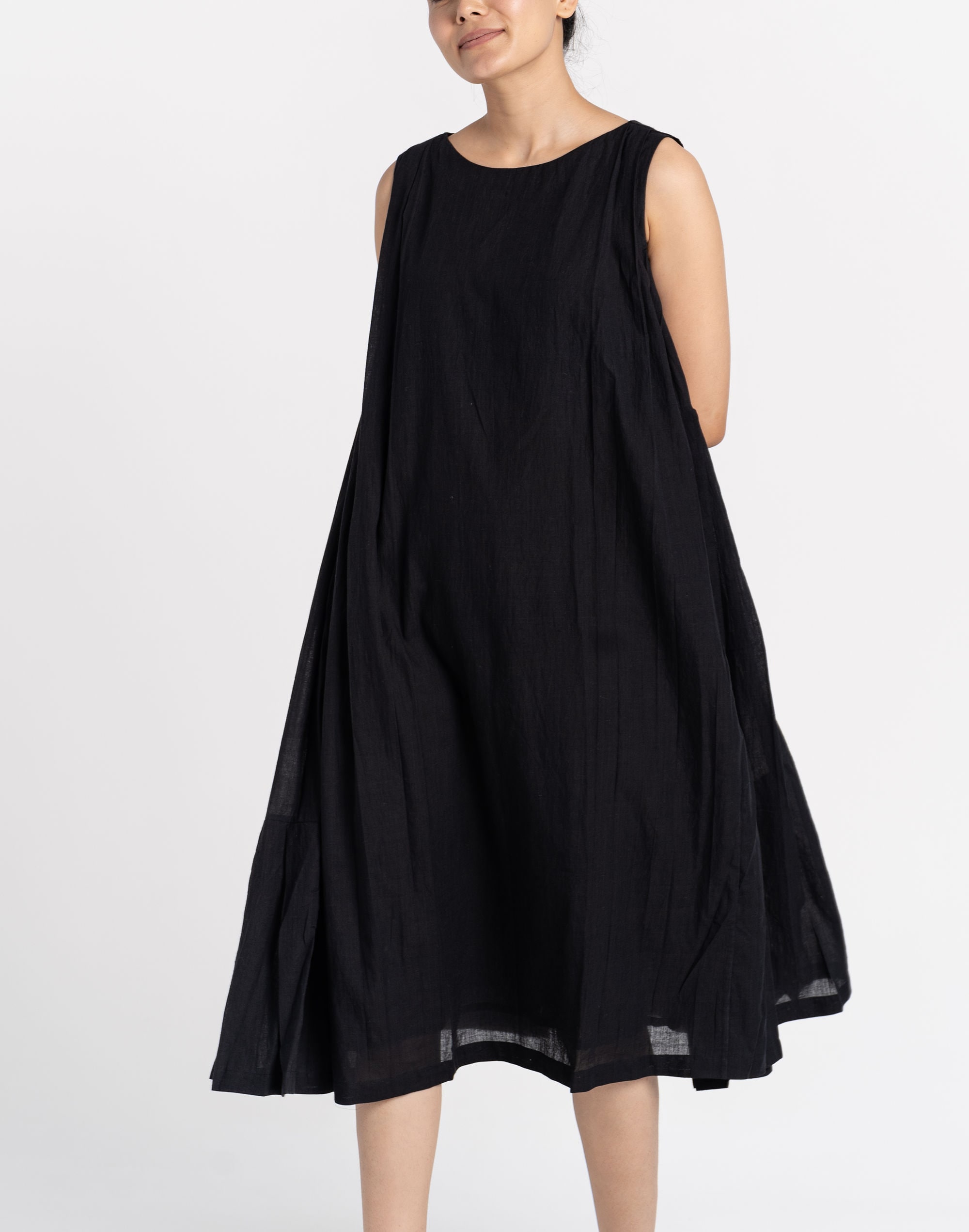 World of Crow Organic Cotton Pleated Dress Ink Black