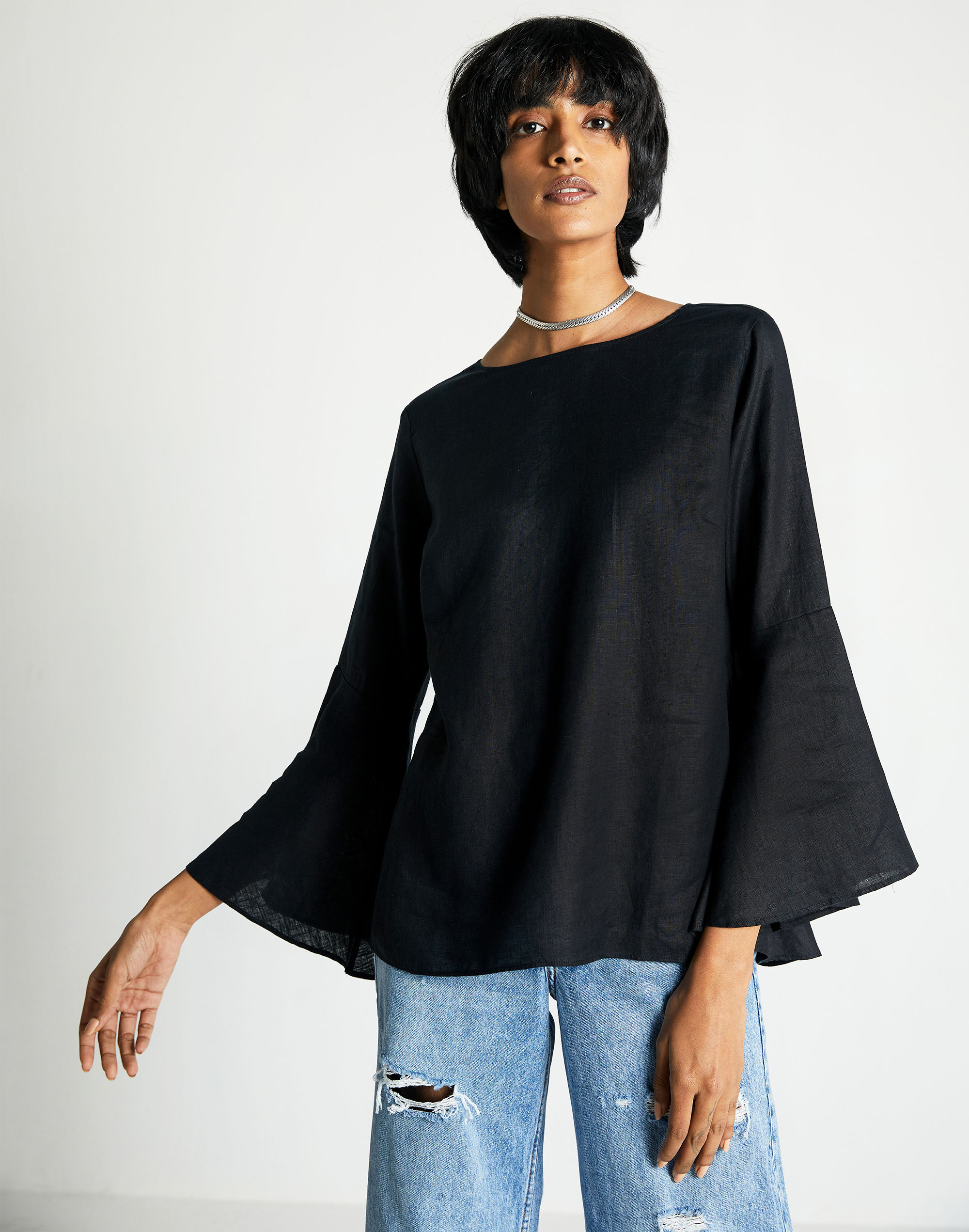 reistor the button back shirt