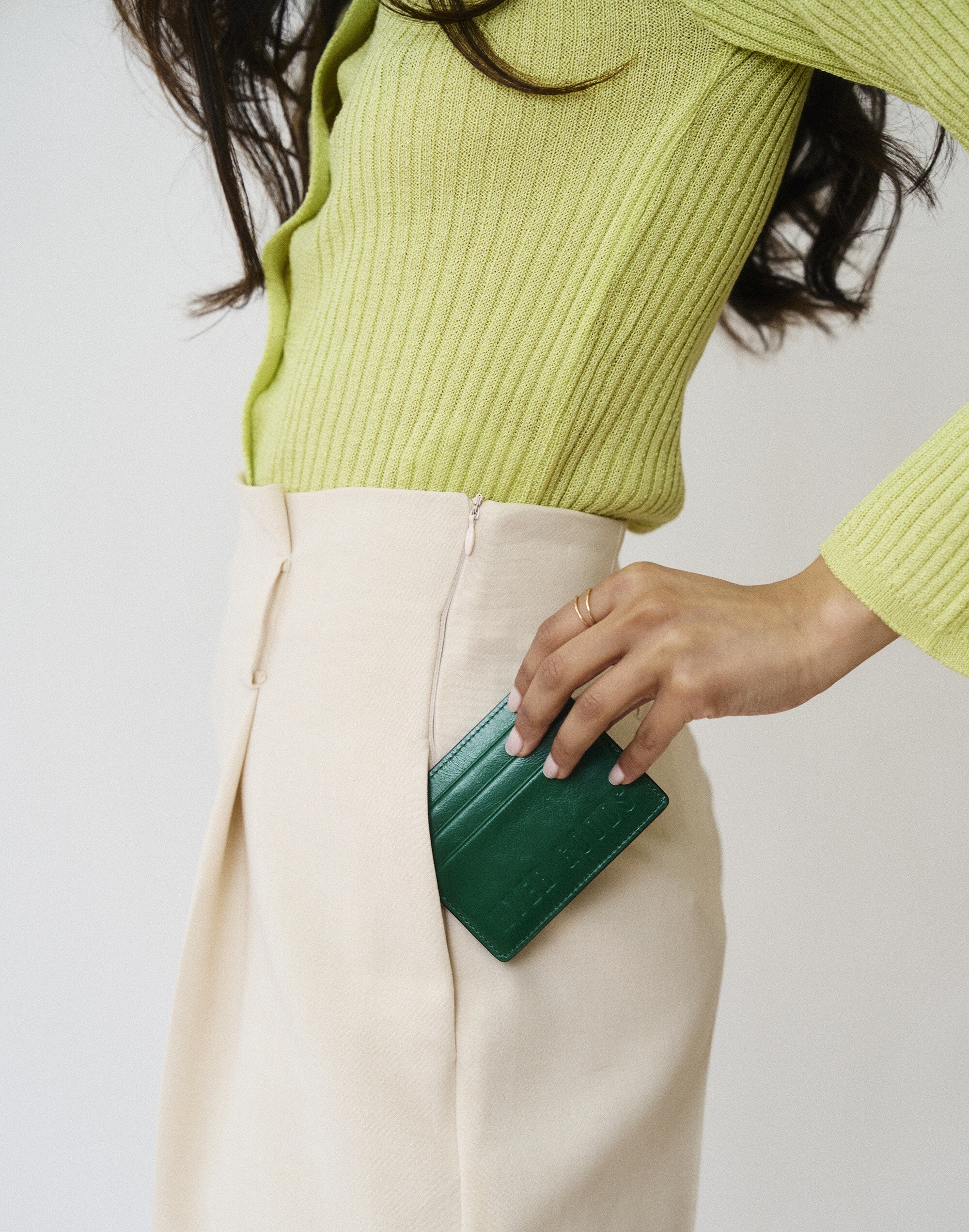 Shop Mw Hyer Goods Luxe Card Wallet In Emerald