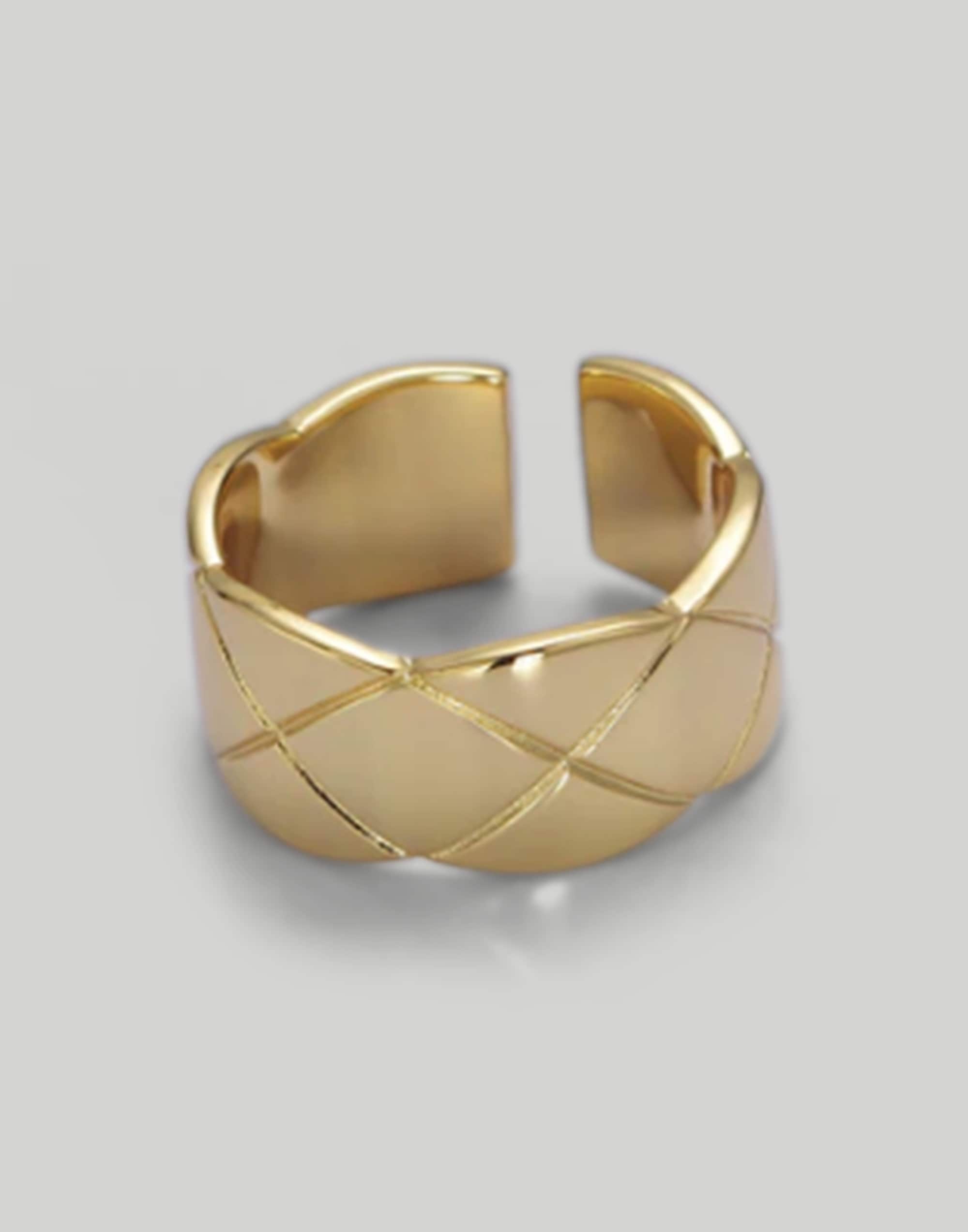 Abcrete & Co. The Checkered Statement Ring