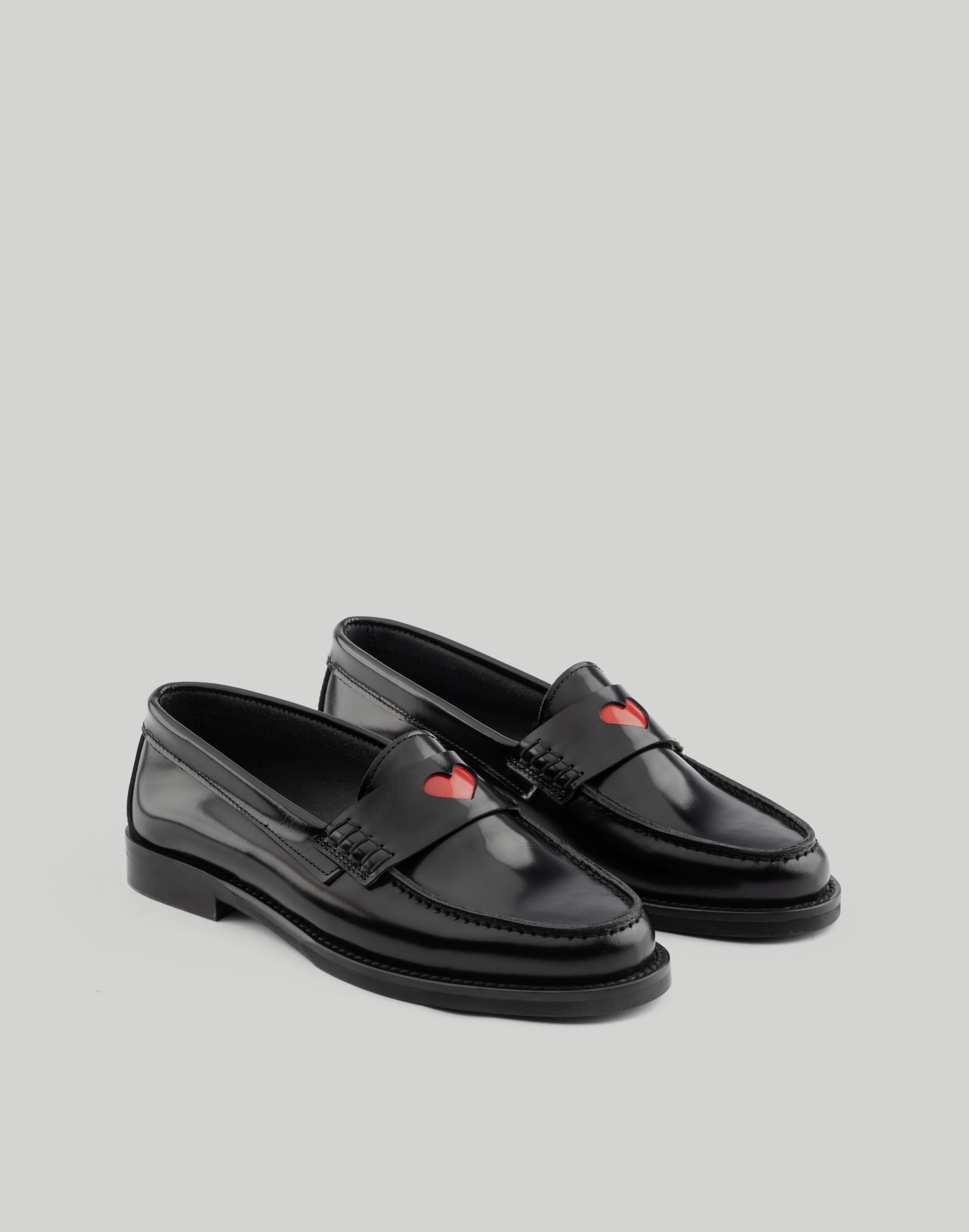 Maguire Napoli Loafers Black Heart